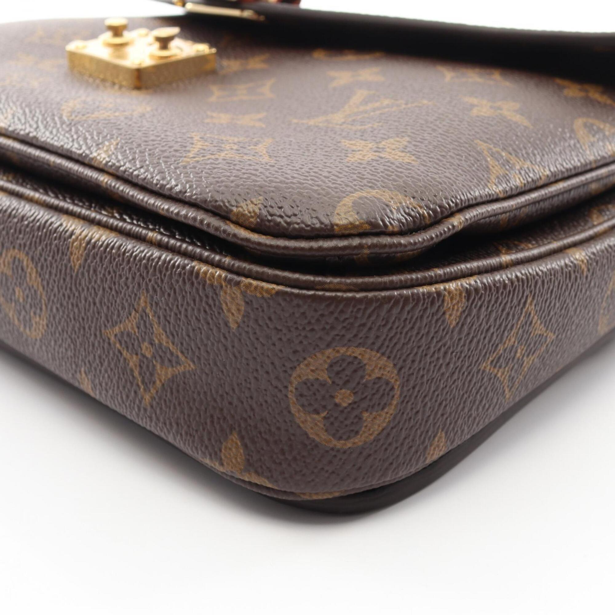 Louis Vuitton Brown Coated Canvas Leather Handbag Pochette (Pre-Owned)