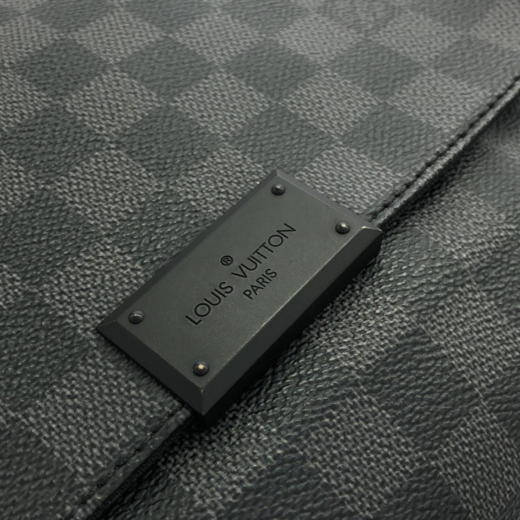 Louis Vuitton Damier Graphite Graphite Coated Canvas Shoulder Bag (Pre-Owned)