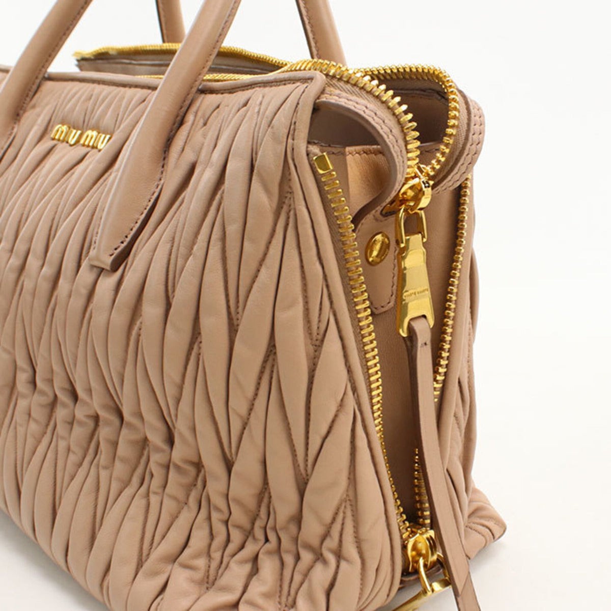Miu Miu Pink Leather Handbag (Pre-Owned)