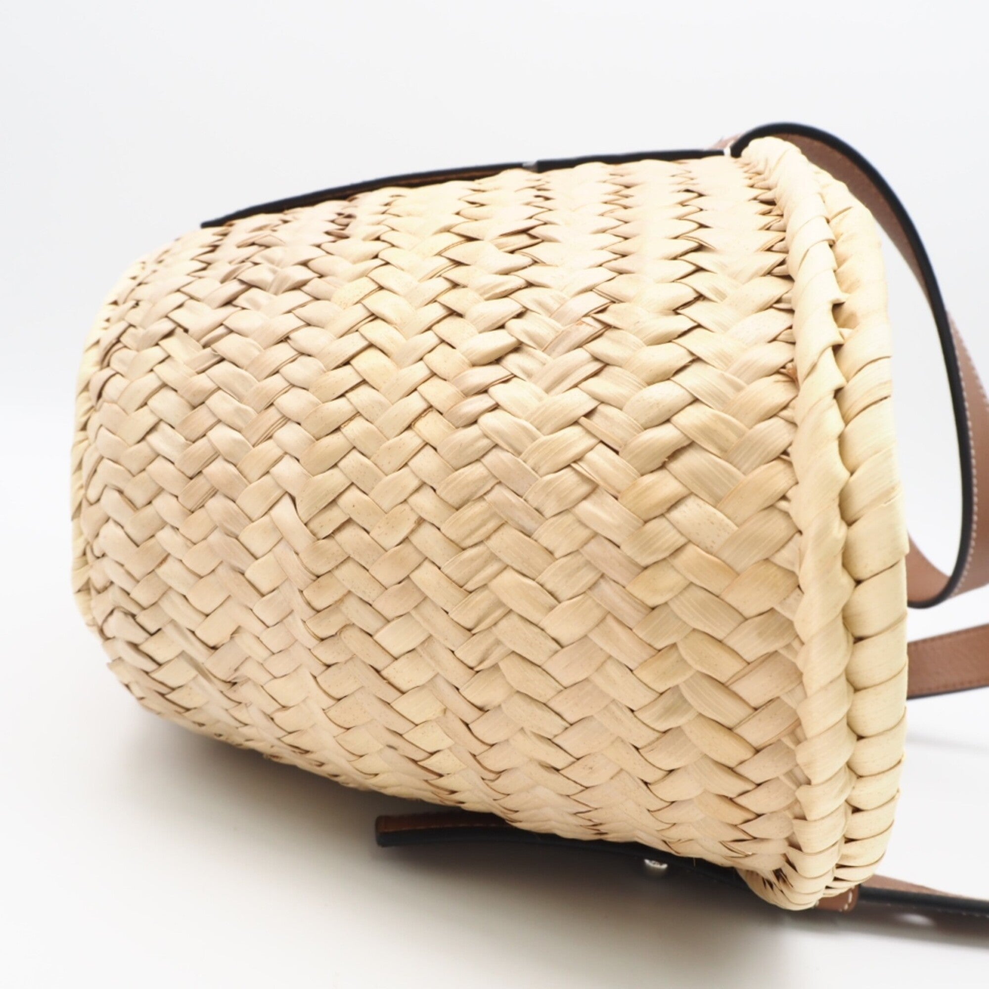 Loewe Beige Brown Navy Raffia Leather Basket Handbag (Pre-Owned)