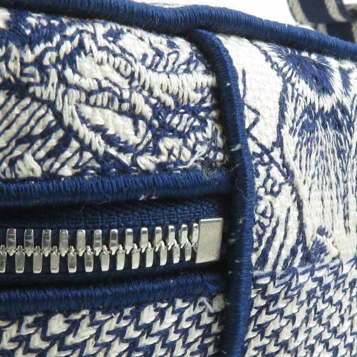 Christian Dior Navy White Canvas Handbag Vanity Bag (Pre-Owned)