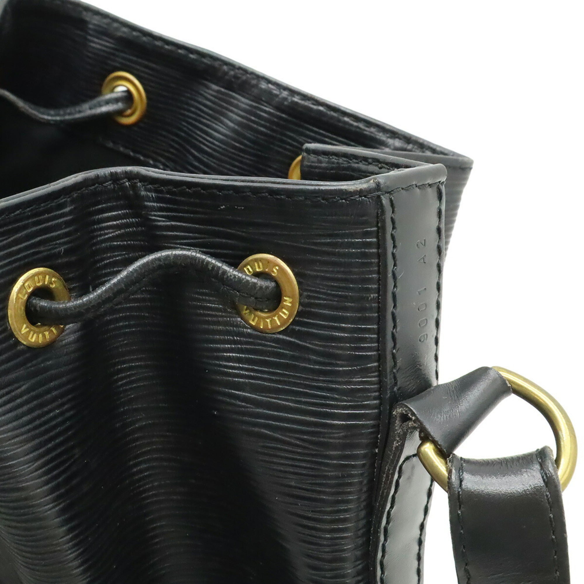 Louis Vuitton Black Noir Epi Leather Shoulder Bag (Pre-Owned)