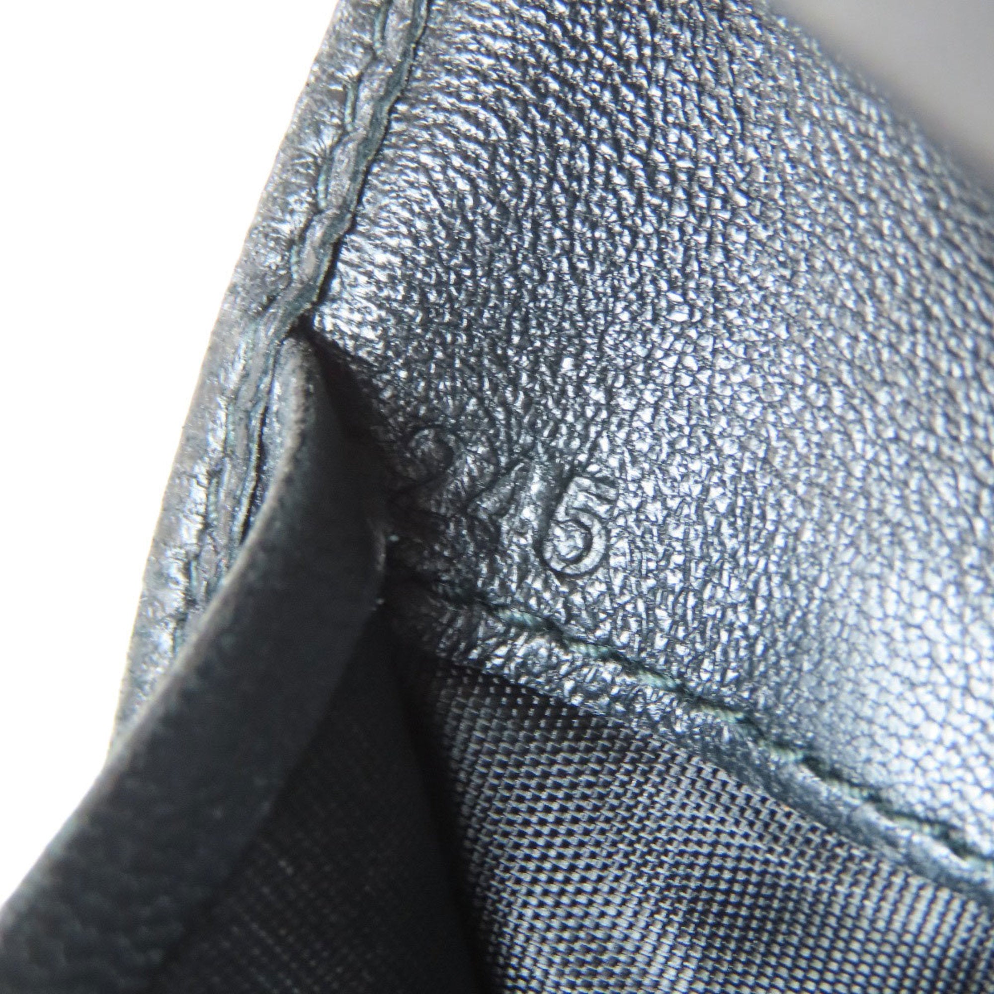 Miu Miu Black Leather Wallet (Bi-Fold) (Pre-Owned)
