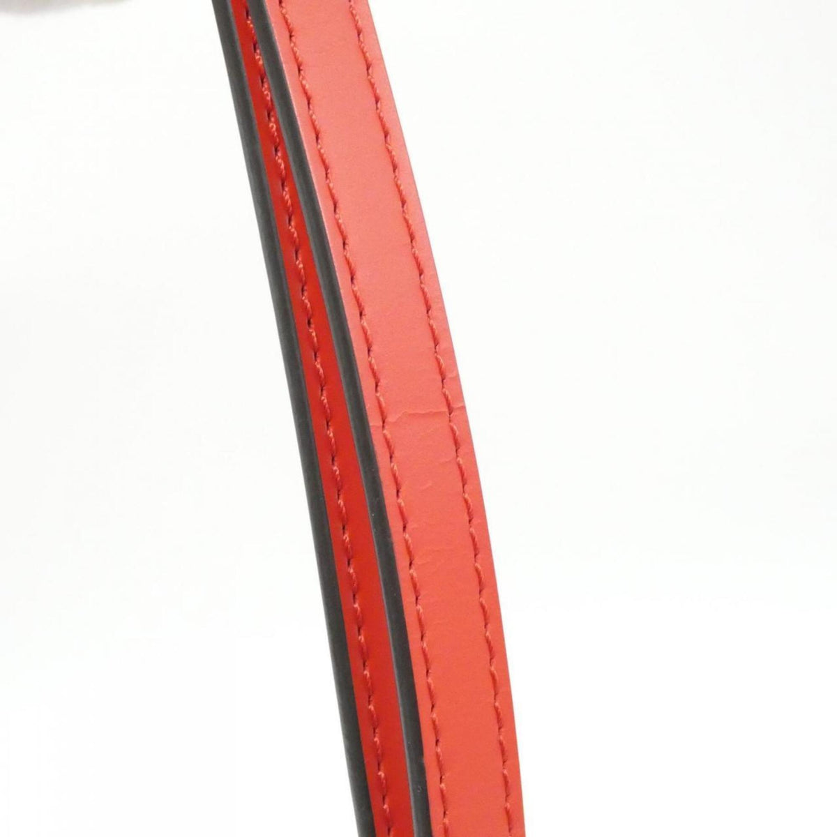 Louis Vuitton Rose Rouge Leather Pouch Shoulder Bag (Pre-Owned)