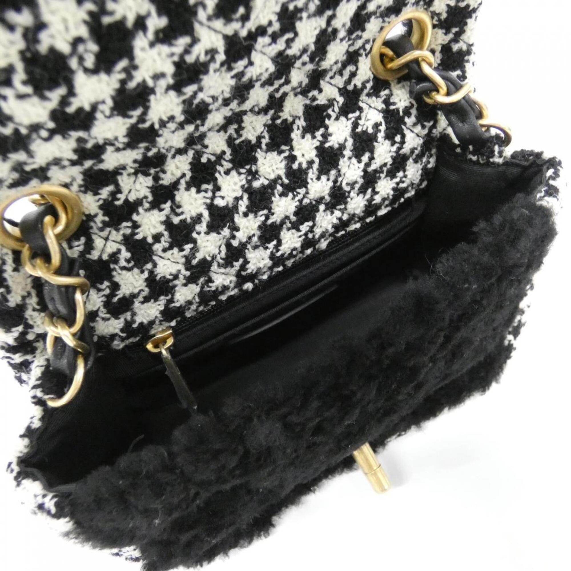 Chanel Black White Tweed Leather Shoulder Bag (Pre-Owned)