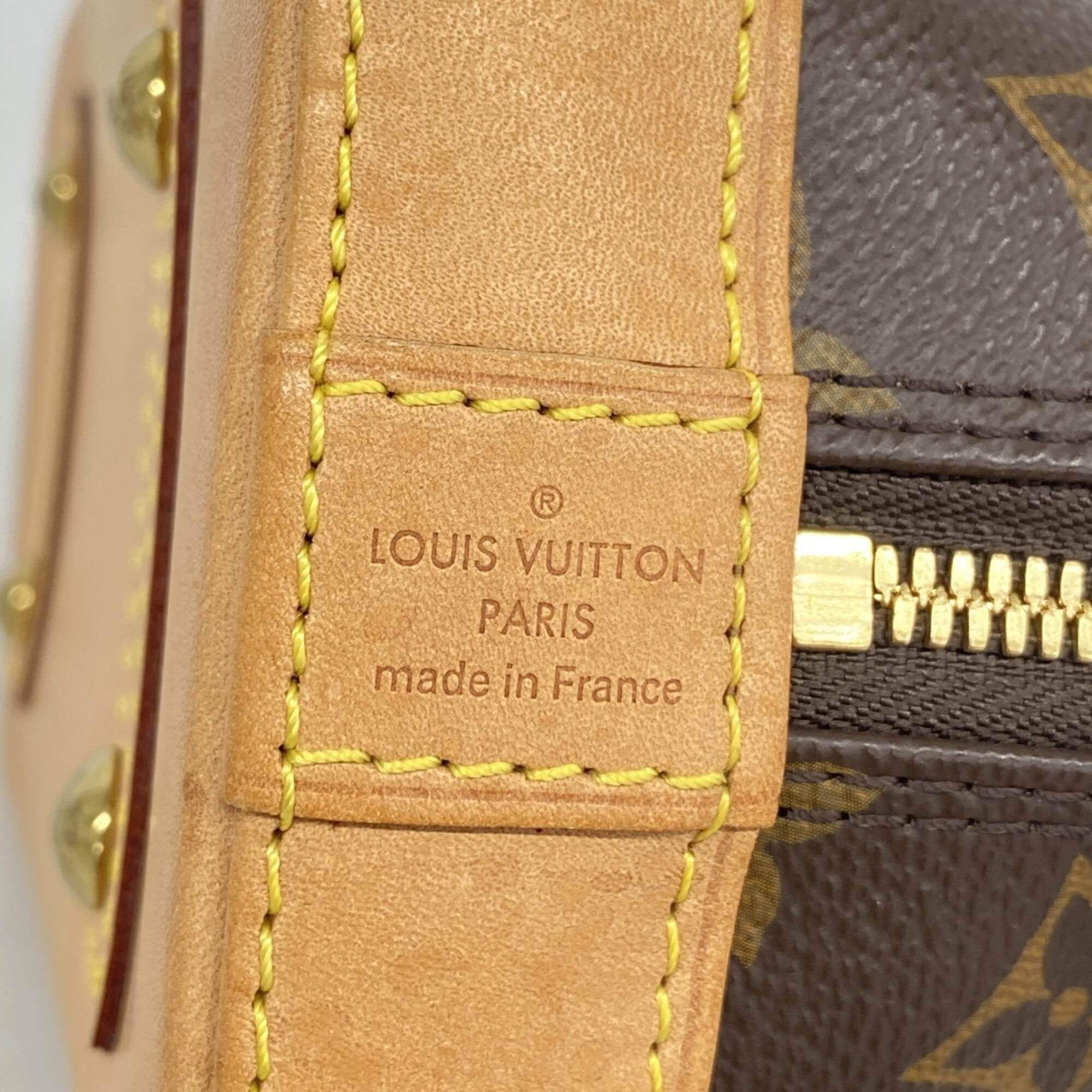 Louis Vuitton Brown Handbag (Pre-Owned)