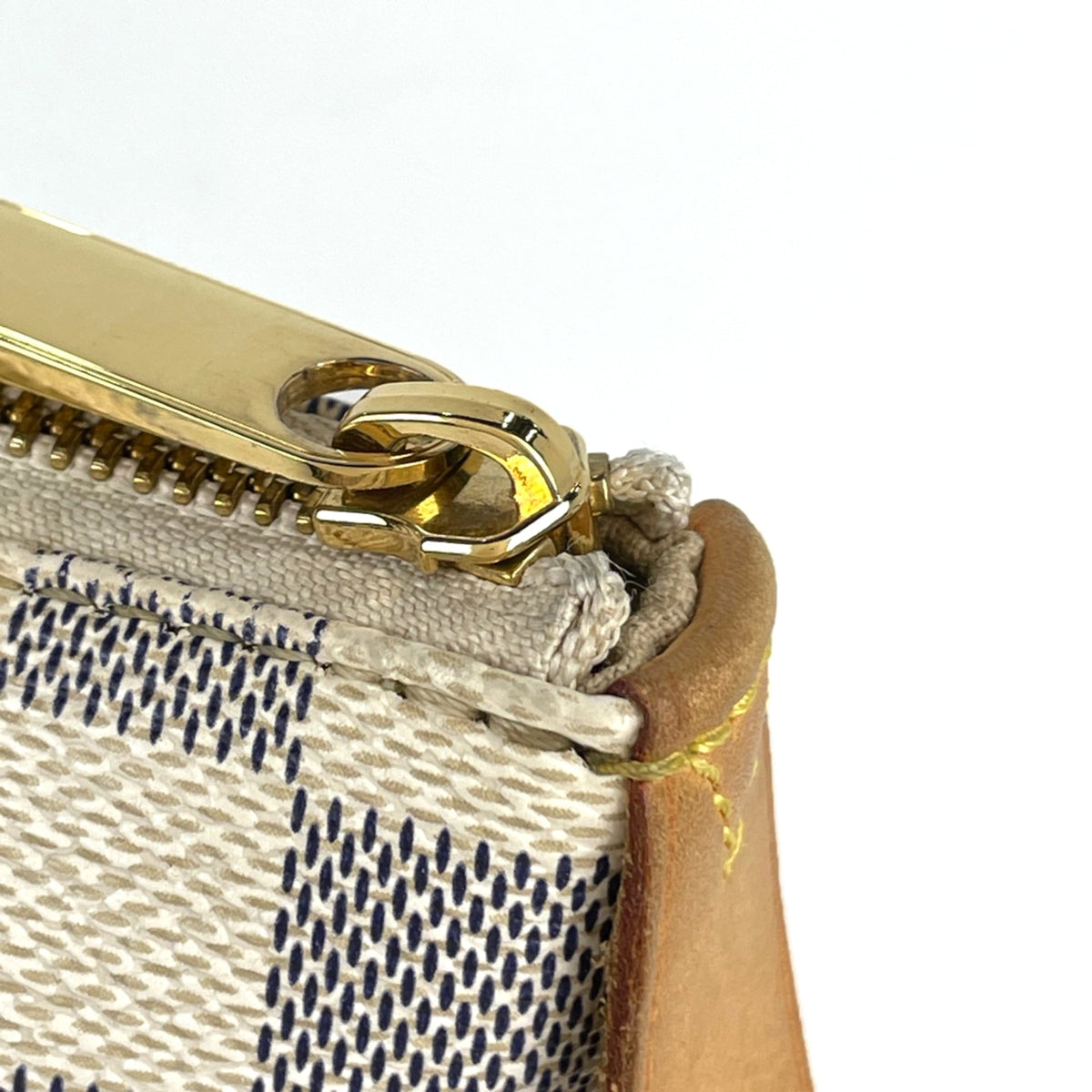 Louis Vuitton White Damier Azur Shoulder Bag Tote Bag (Pre-Owned)