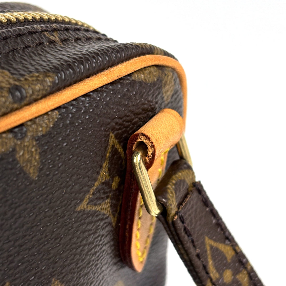 Louis Vuitton Brown Monogram Pochette Shoulder Bag (Pre-Owned)