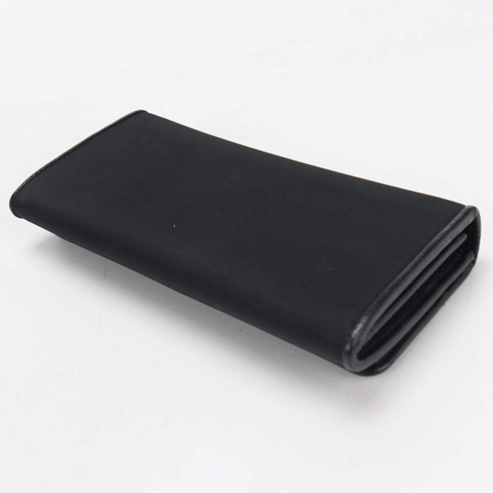 Prada Black Leather Long Wallet (Bi-Fold) (Pre-Owned)