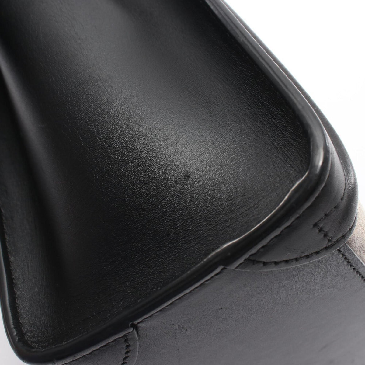 Celine Black White Leather Handbag (Pre-Owned)