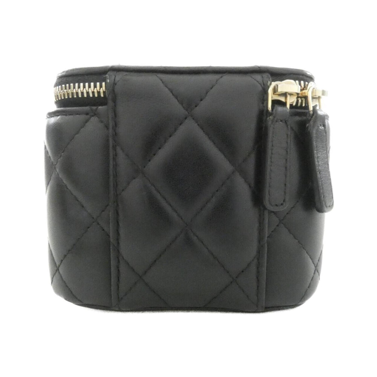 Chanel Black Leather Shoulder Bag (Pre-Owned)
