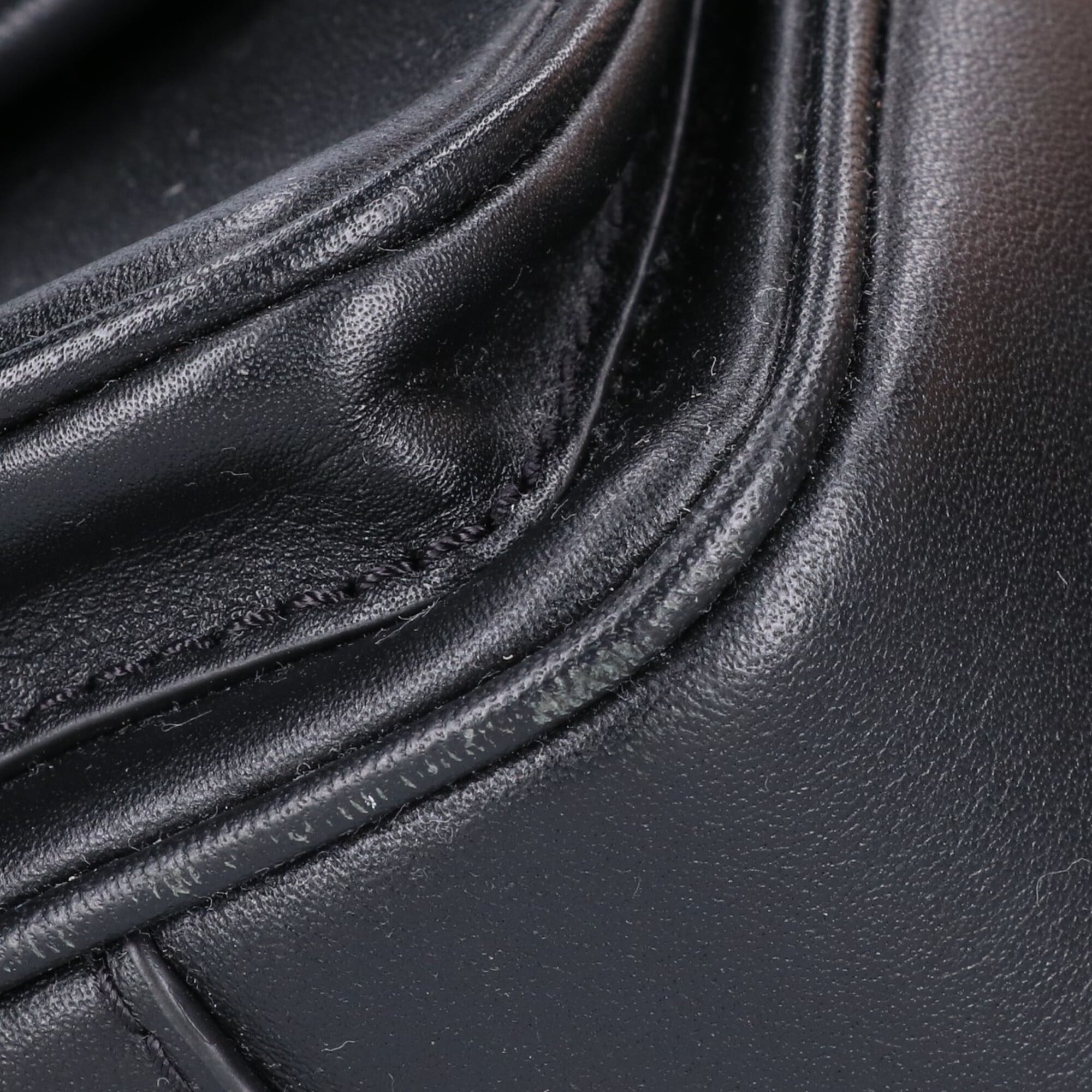 Michael Kors Black Leather Shoulder Bag (Pre-Owned)