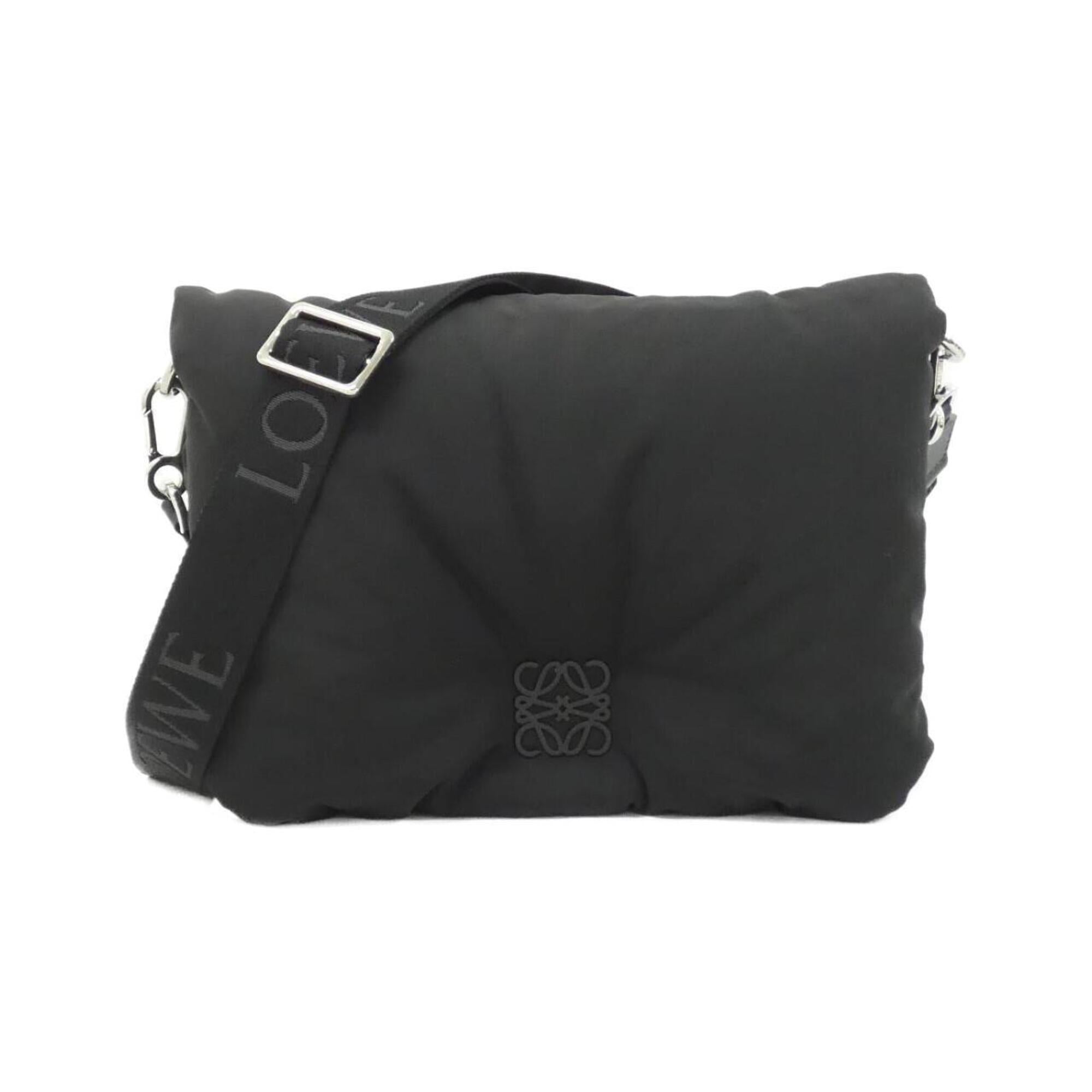 Loewe Black Nylon Shoulder Bag (Pre-Owned)