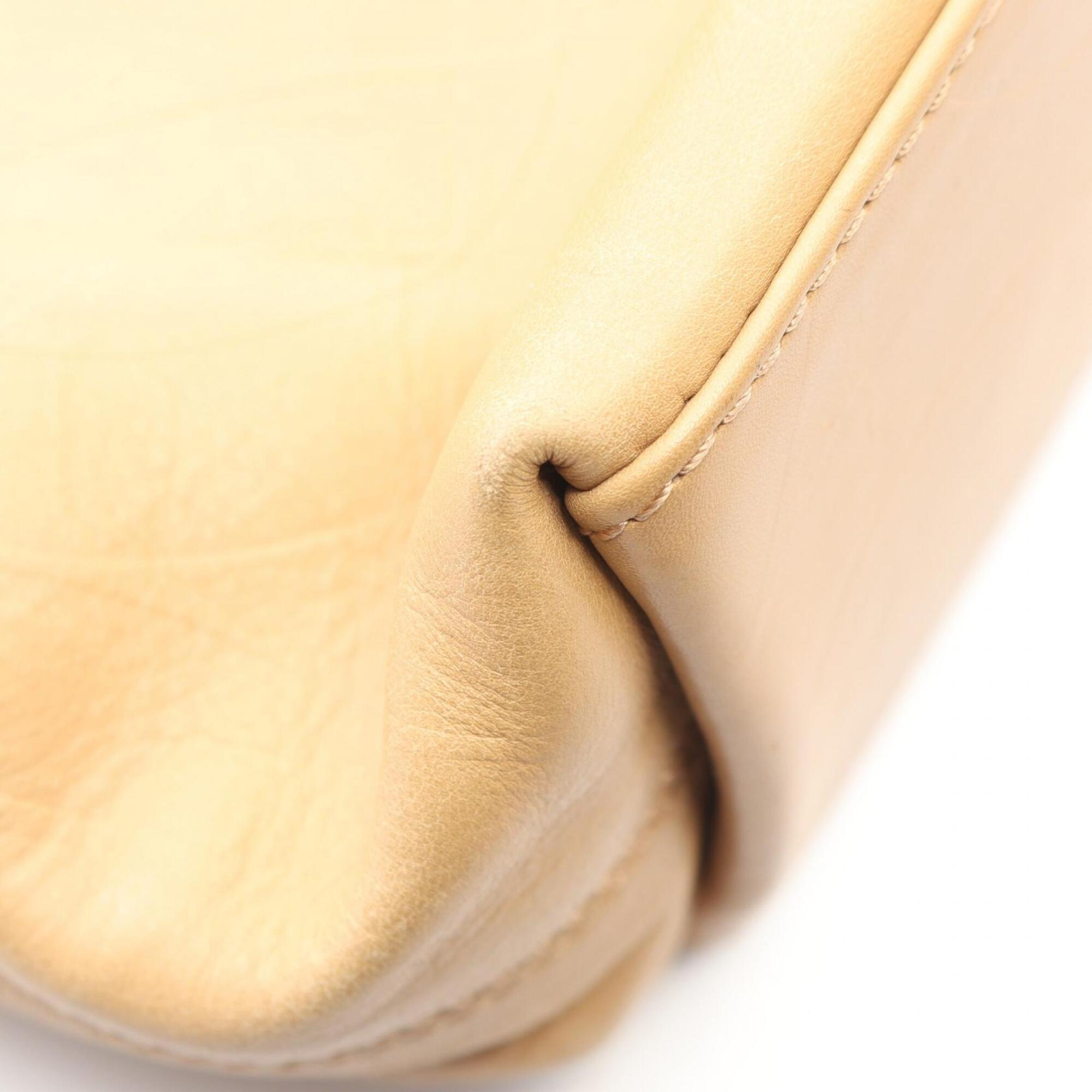 Chanel Beige Leather Handbag Tote Bag (Pre-Owned)