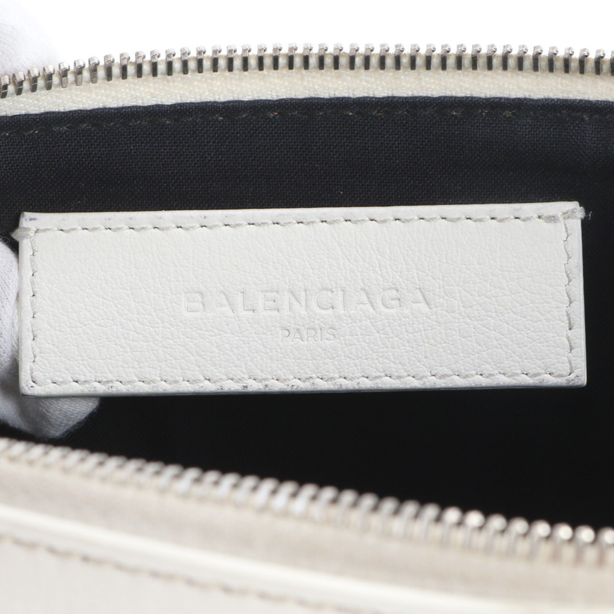 Balenciaga White Leather Handbag (Pre-Owned)