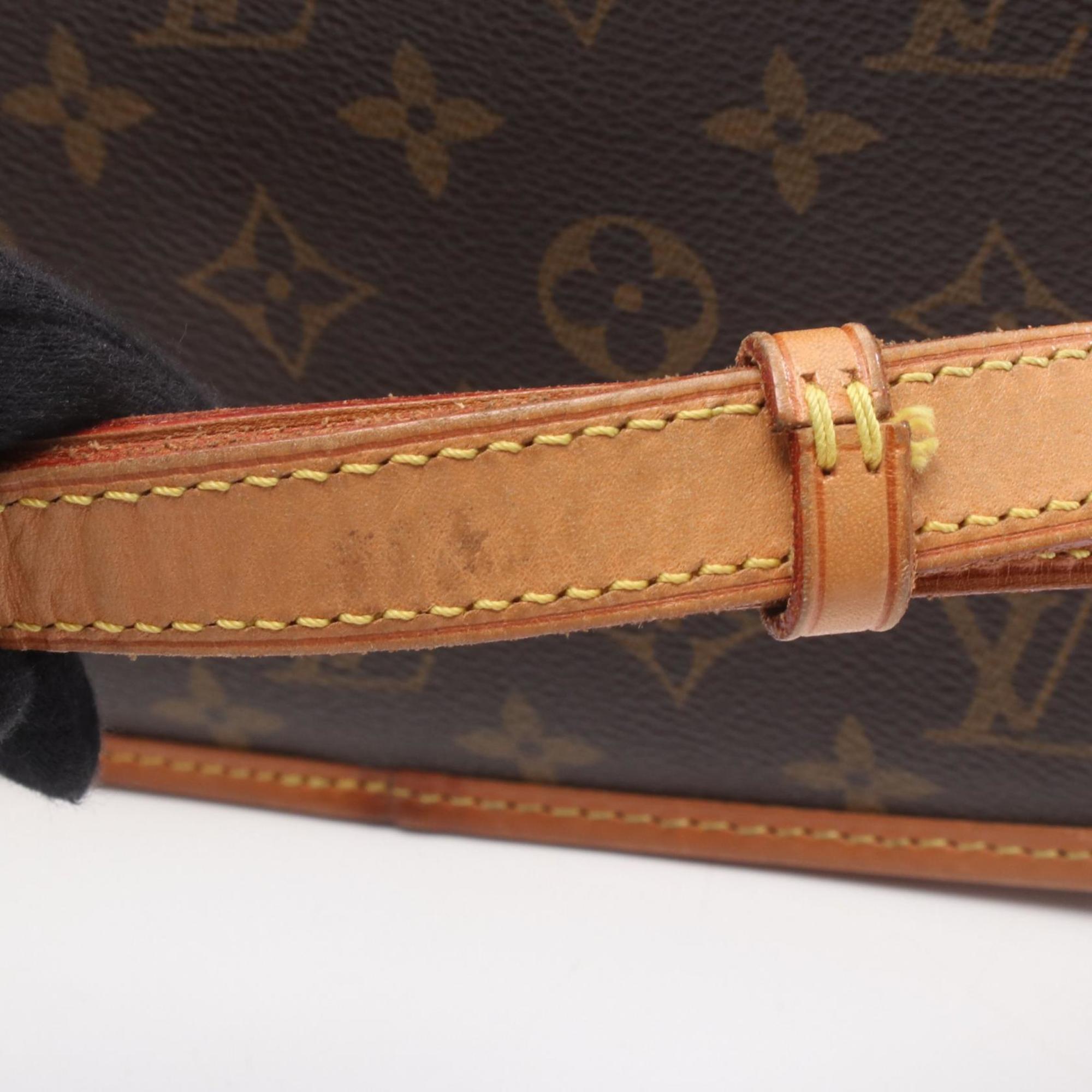 Louis Vuitton Brown Coated Canvas Leather Shoulder Bag (Pre-Owned)