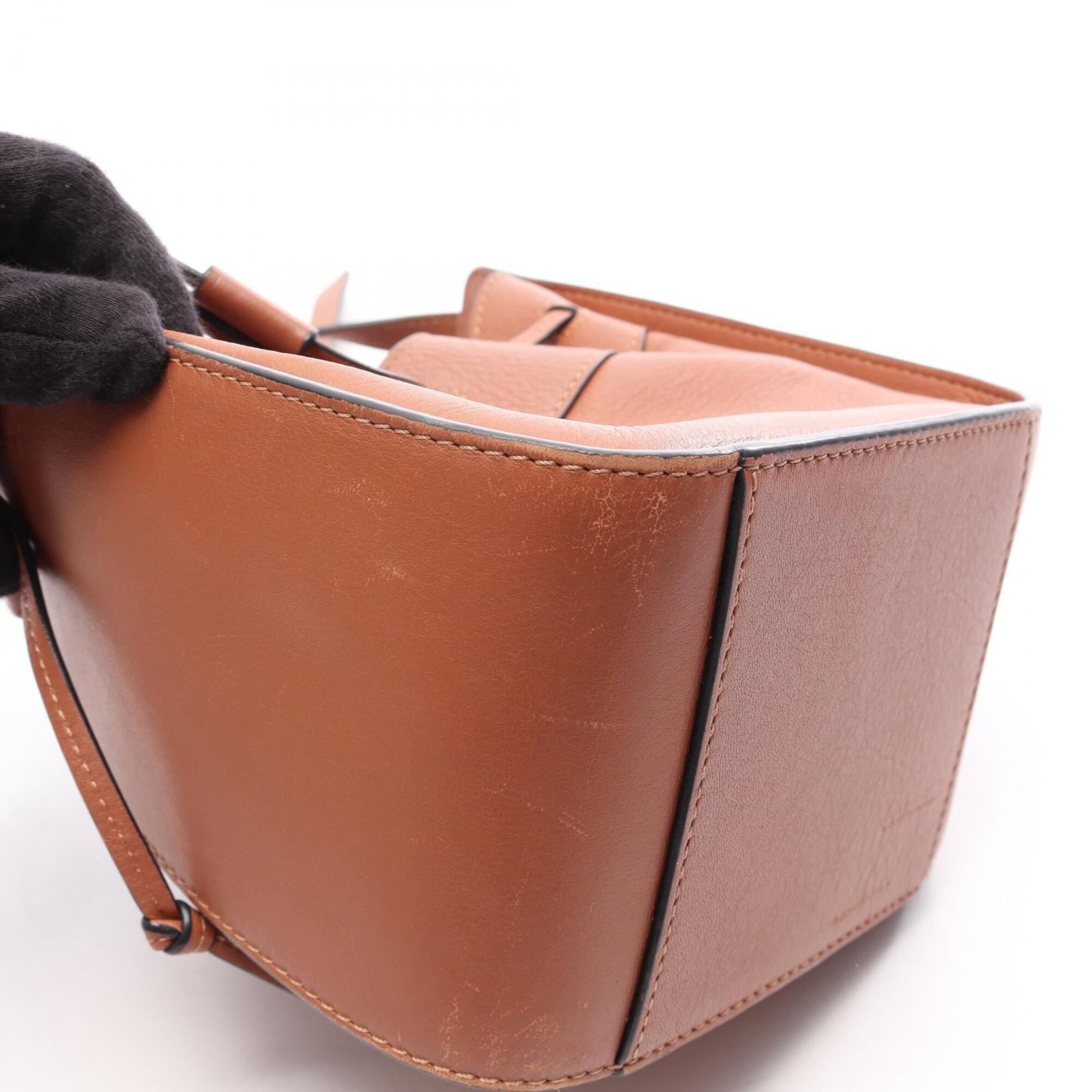 Loewe Brown Leather Handbag (Pre-Owned)