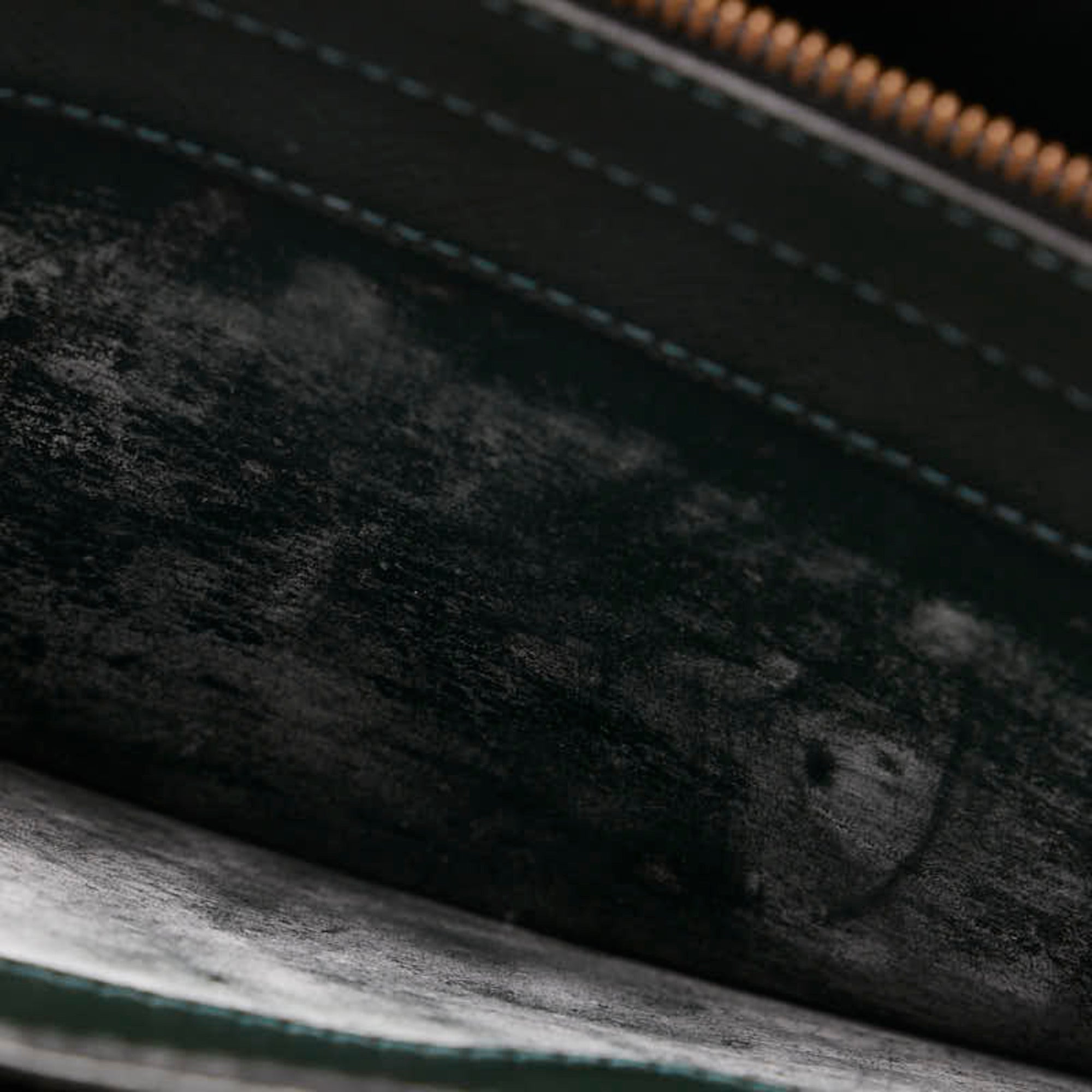 Louis Vuitton Episea Green Leather Handbag Shoulder Bag (Pre-Owned)