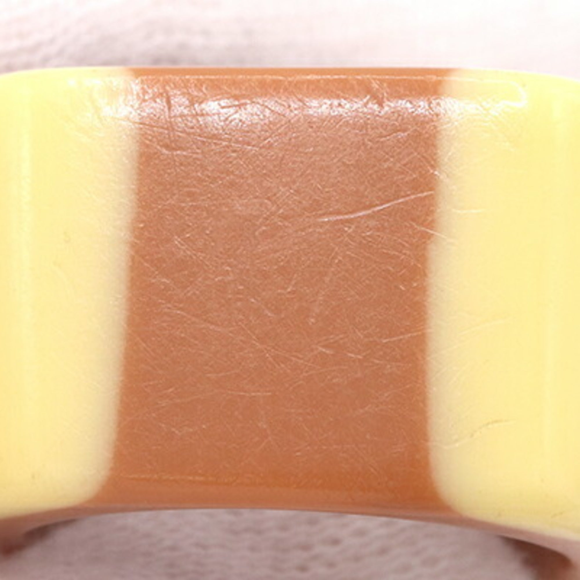 Chanel Brown Cream Yellow Plastic Band Ring (Pre-Owned)