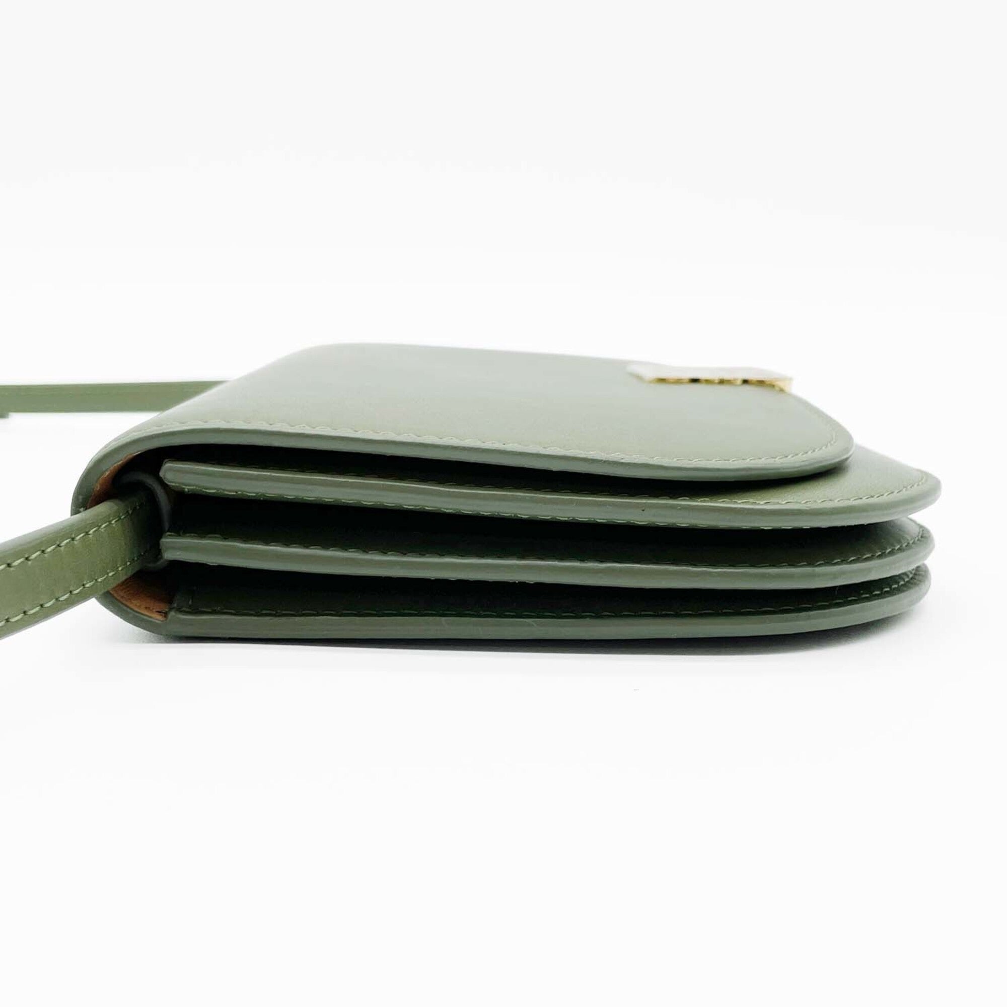 Loewe Gold Green Leather Shoulder Bag (Pre-Owned)