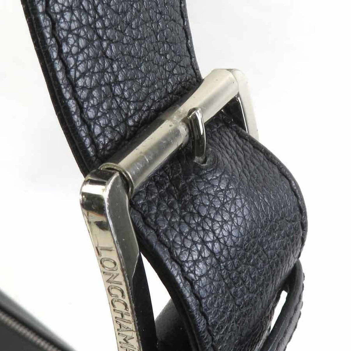 Longchamp Black Leather Shoulder Bag (Pre-Owned)