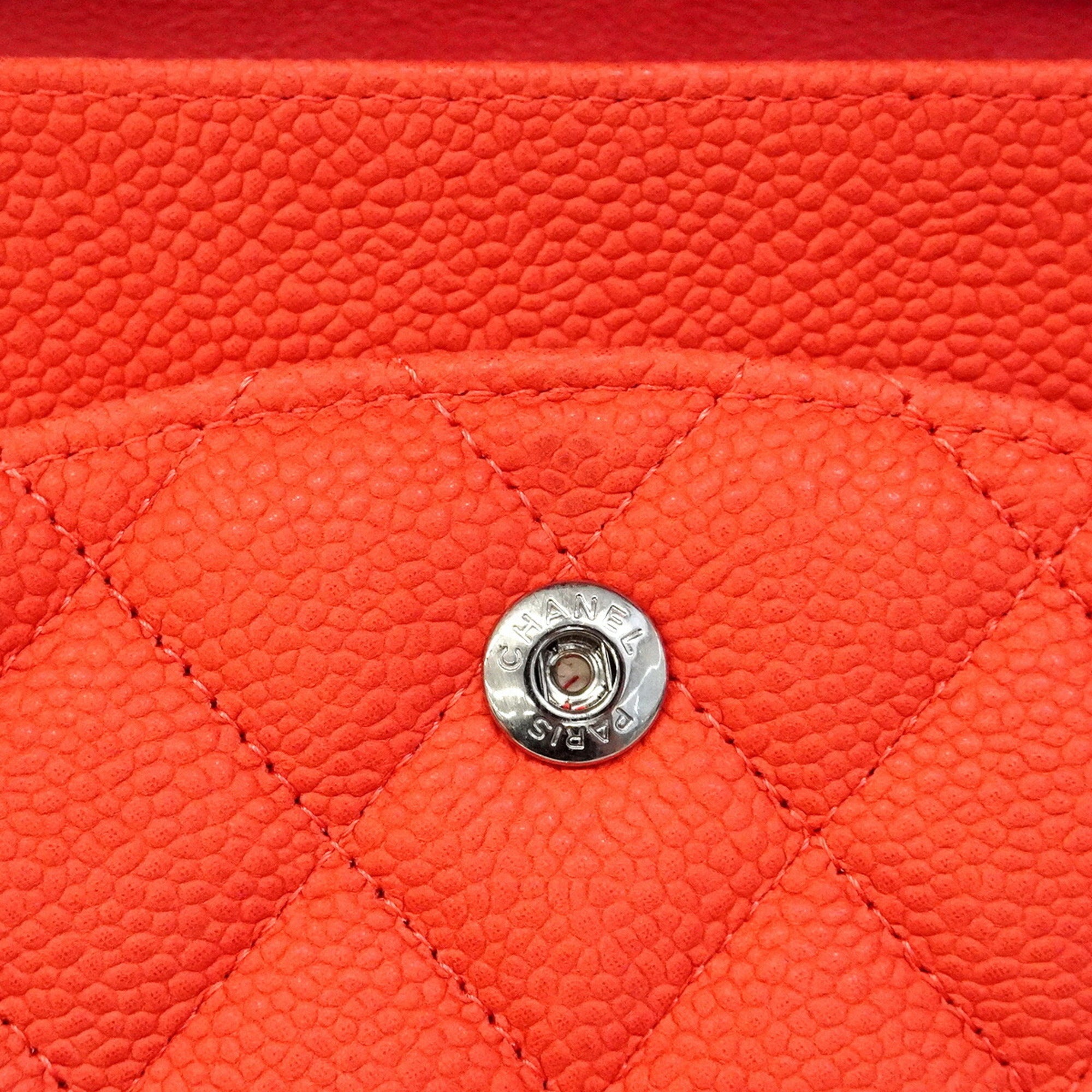 Chanel Red Color Grained Calfskin Shoulder Bag (Pre-Owned)