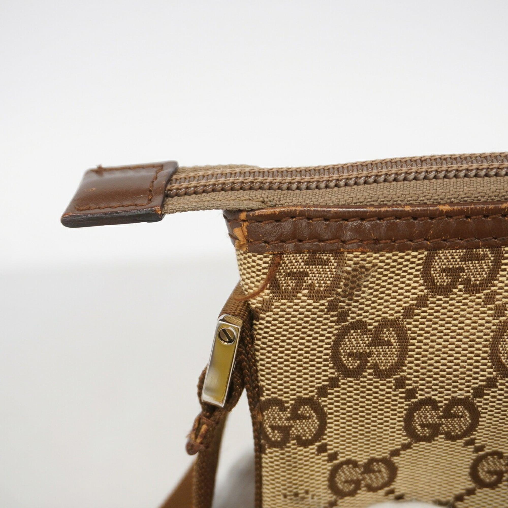 Gucci Brown Canvas Shoulder Bag (Pre-Owned)