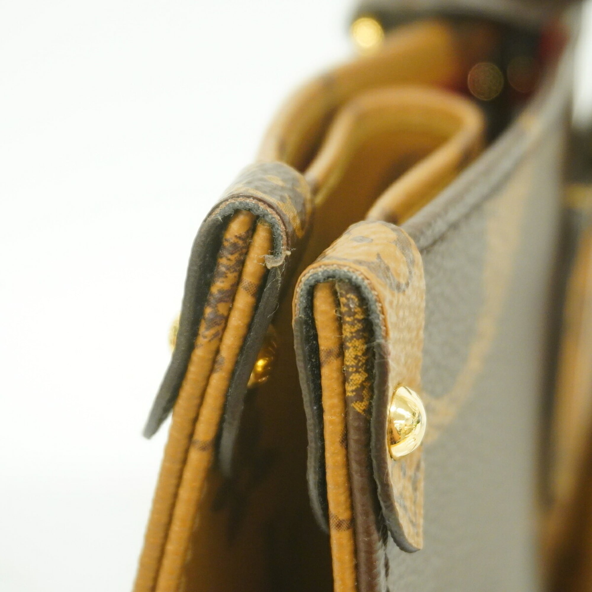 Louis Vuitton Brown Tote Bag (Pre-Owned)