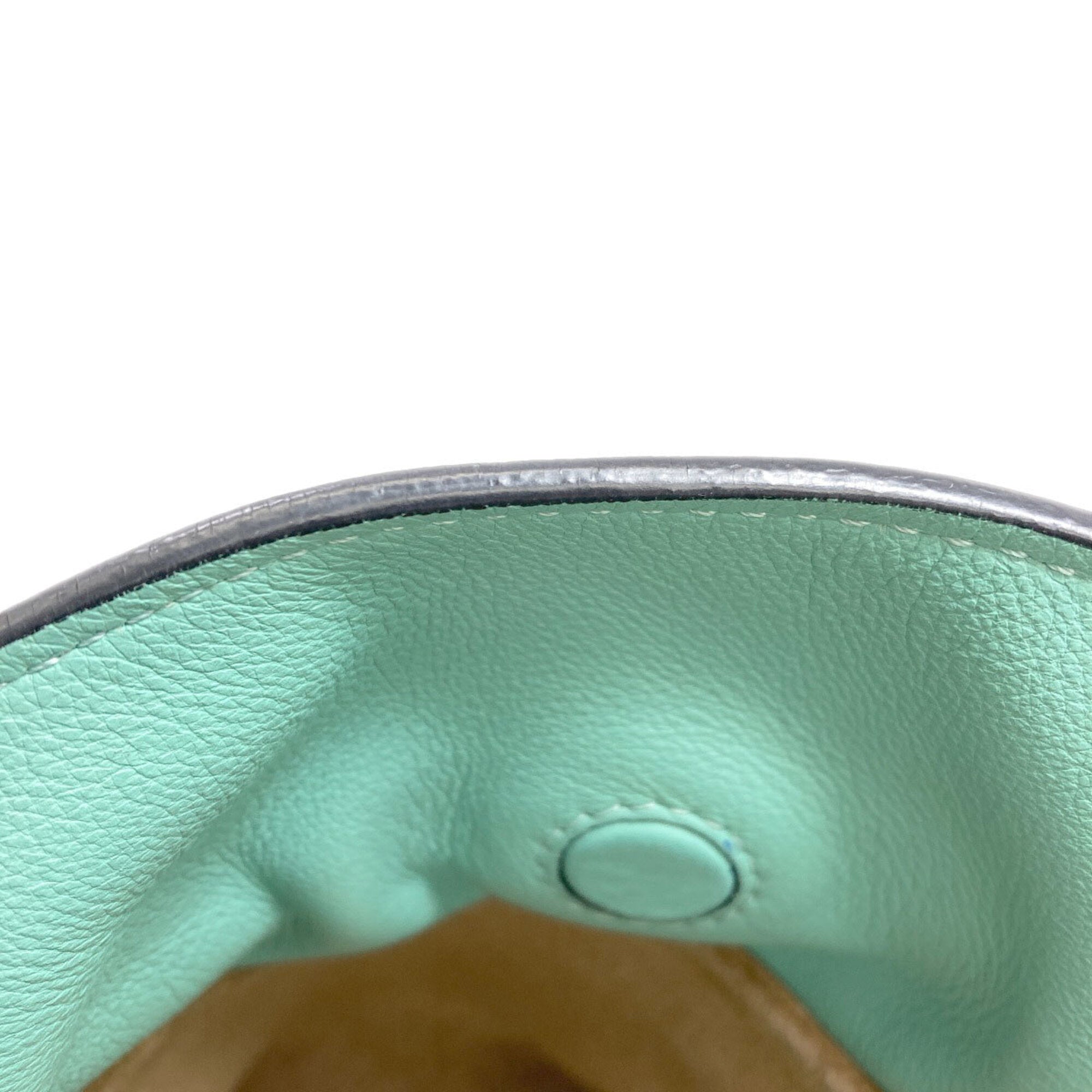 Loewe Green Leather Shoulder Bag (Pre-Owned)