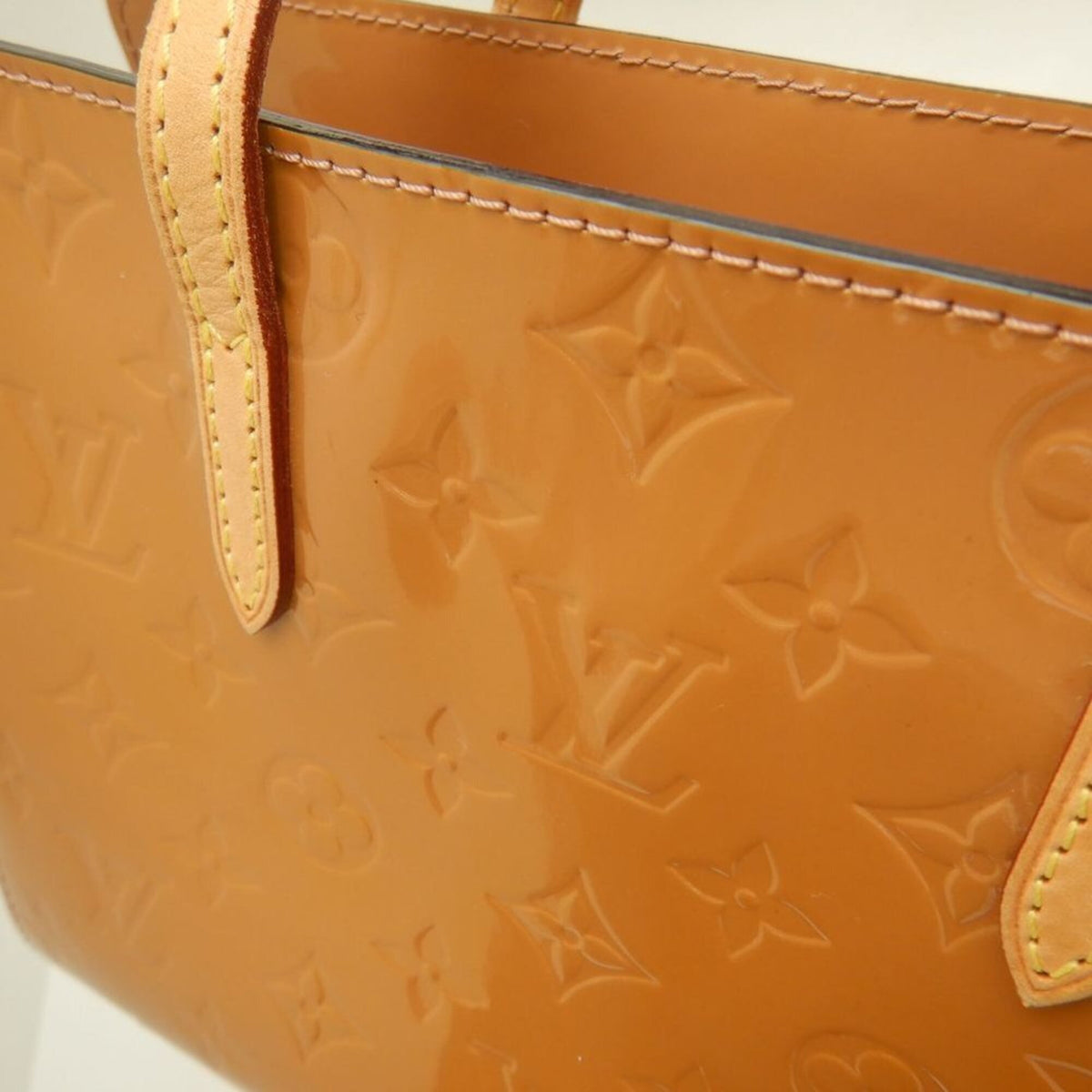 Louis Vuitton Monogram Vernis Rose Velours Monogram Vernis Handbag (Pre-Owned)