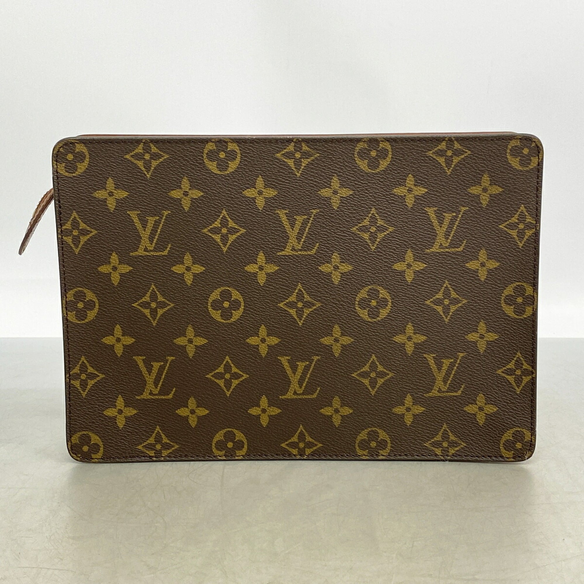 Louis Vuitton Brown Clutch Bag (Pre-Owned)
