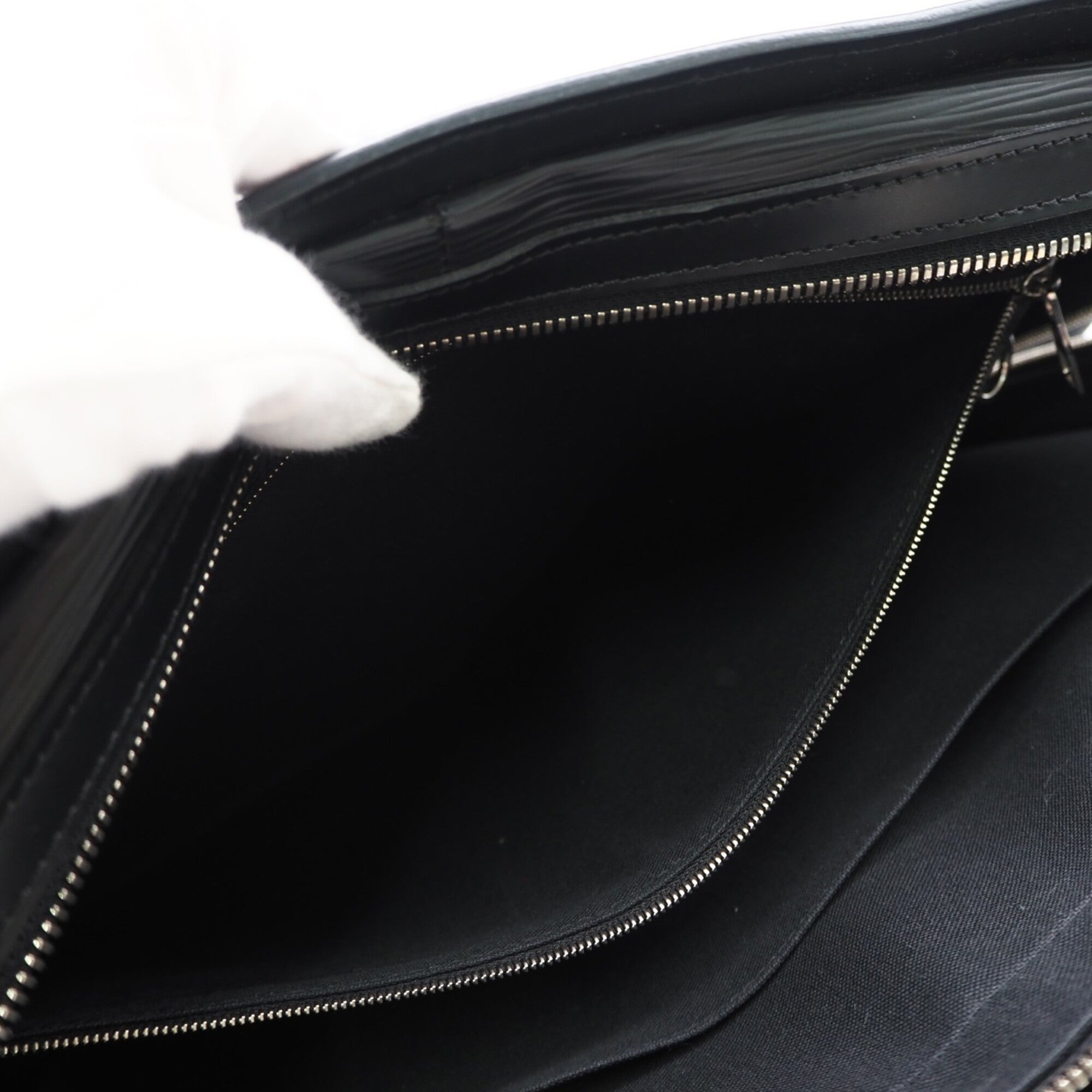 Louis Vuitton Black Noir Leather Briefcase (Pre-Owned)