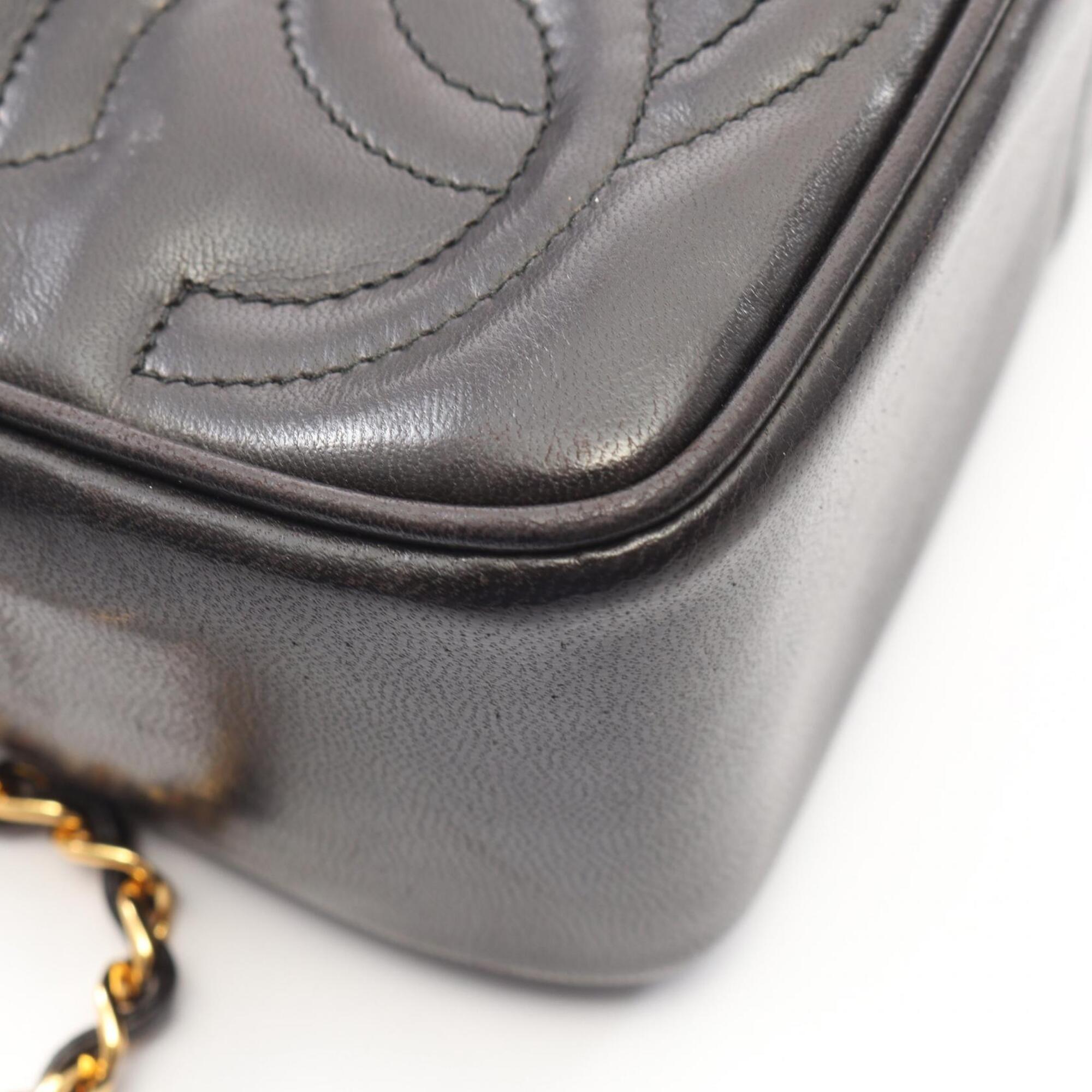 Chanel Black Leather Handbag Shoulder Bag (Pre-Owned)