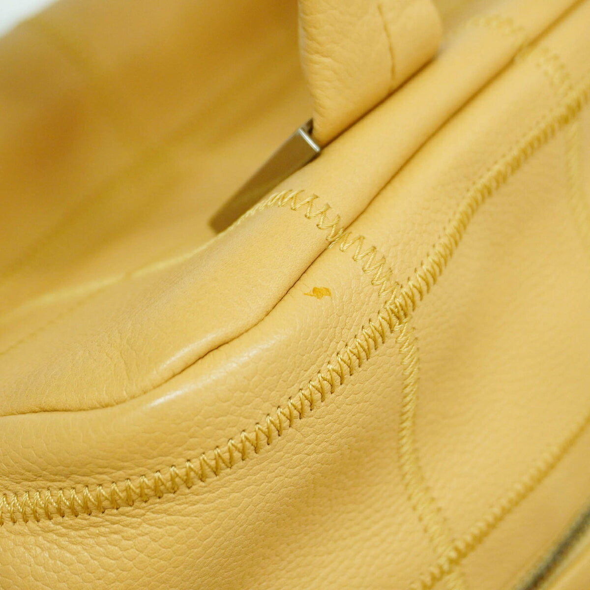 Chanel Beige Grained Calfskin Handbag (Pre-Owned)