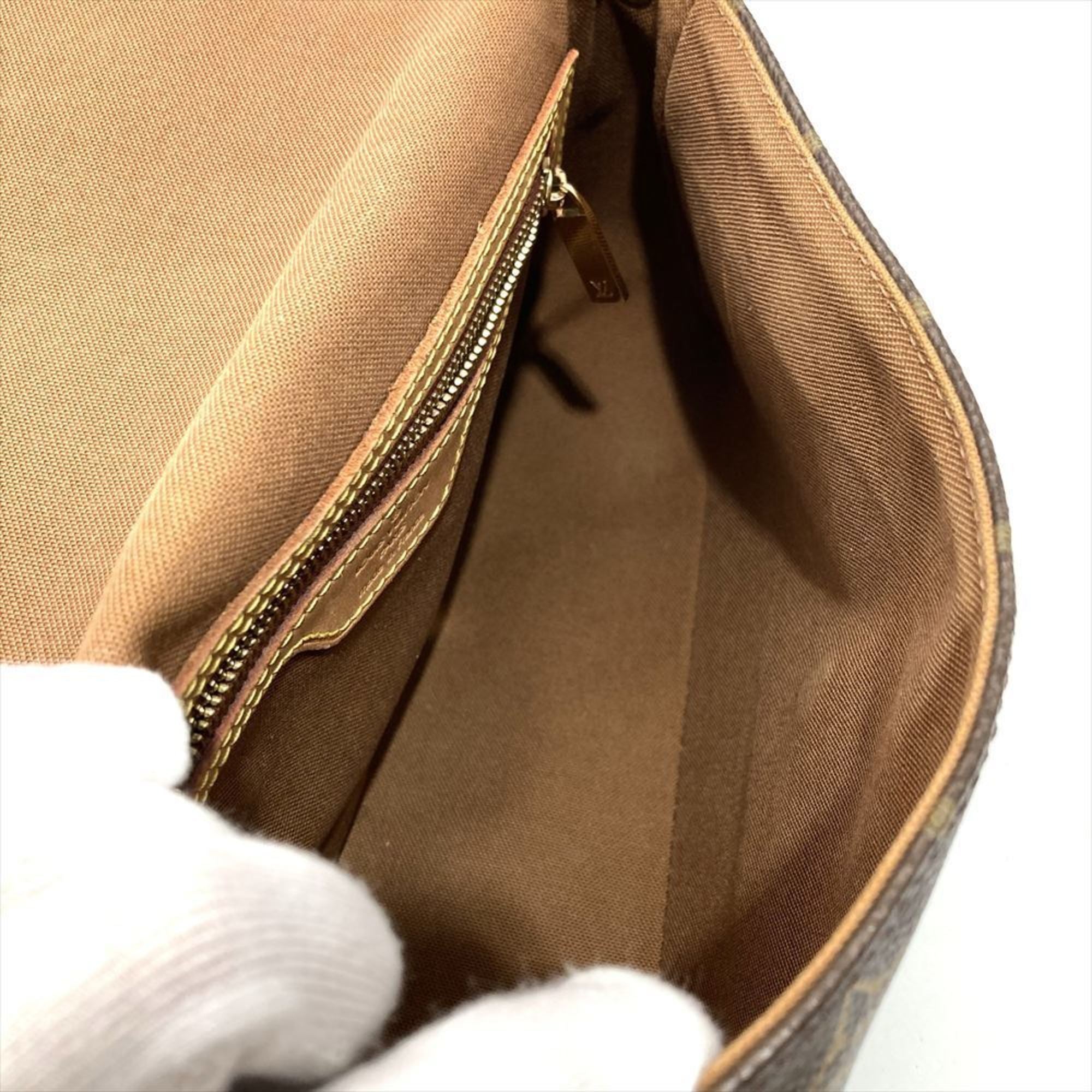 Louis Vuitton Brown Monogram Canvas Shoulder Bag (Pre-Owned)