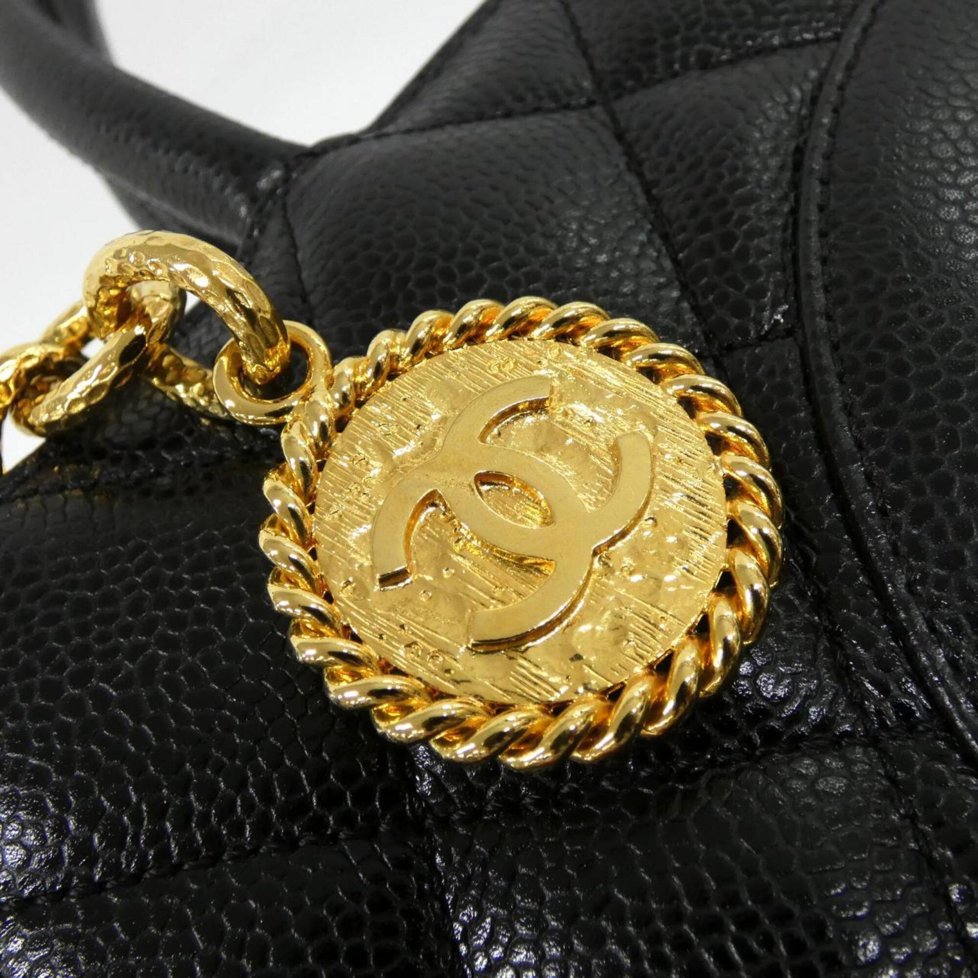Chanel Black Grained Calfskin Handbag (Pre-Owned)
