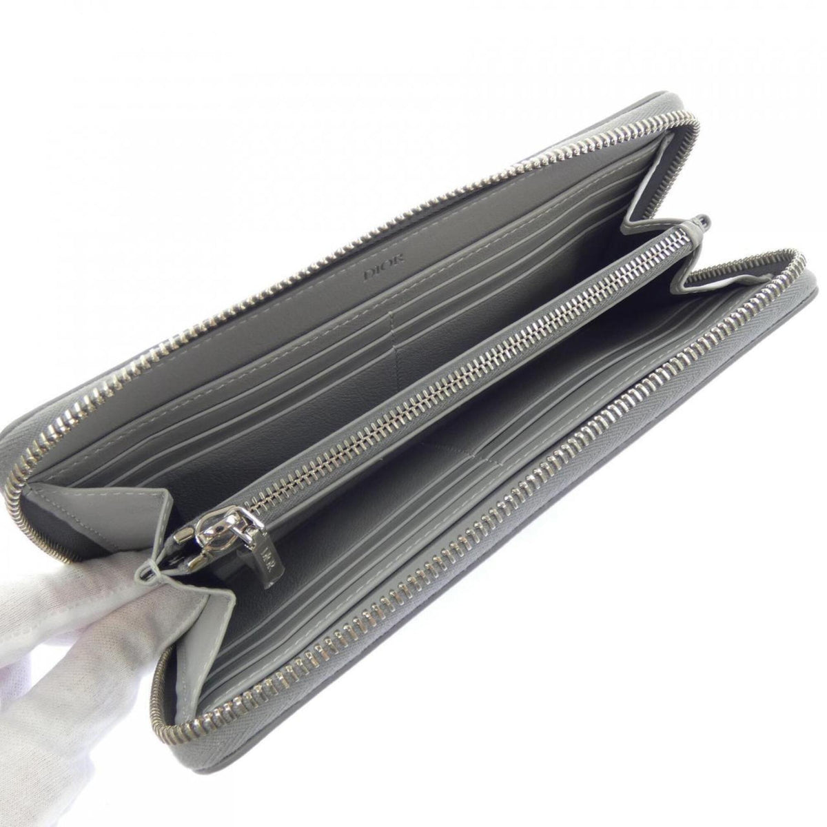 Christian Dior Gray Long Wallet (Bi-Fold) (Pre-Owned)