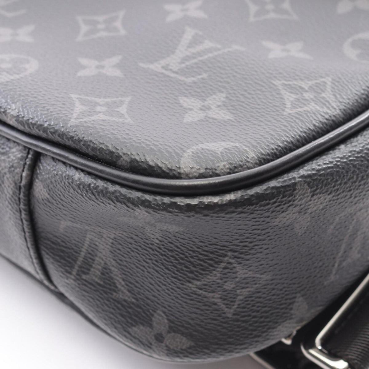 Louis Vuitton Black Monogram Eclipse Coated Canvas Leather Fanny Pack Handbag (Pre-Owned)