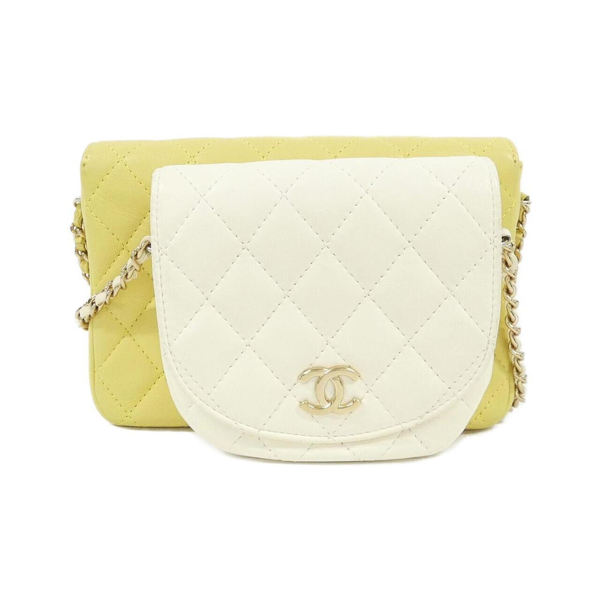 Chanel White Yellow Leather Shoulder Bag (Pre-Owned)