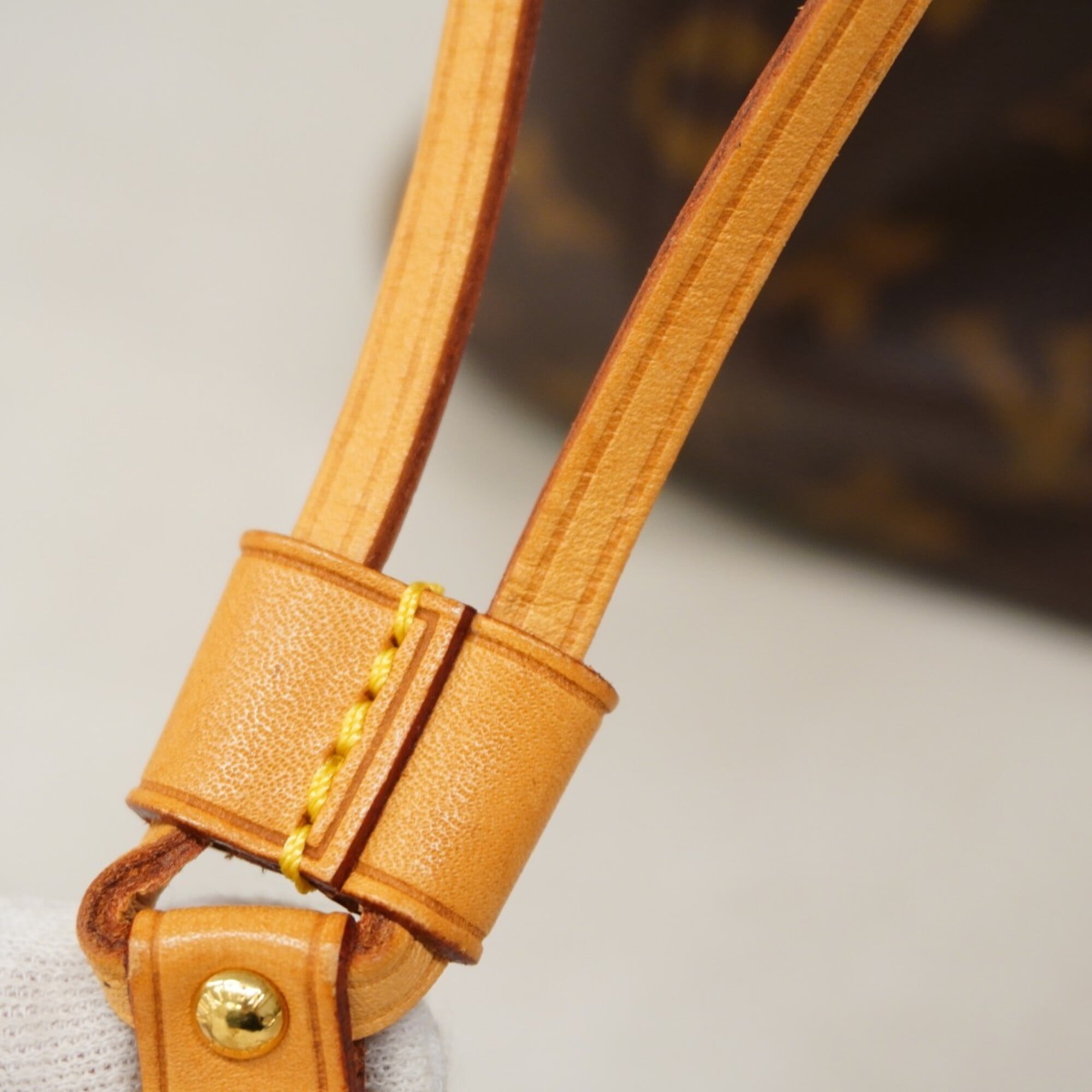 Louis Vuitton Fuchsia Tote Bag (Pre-Owned)