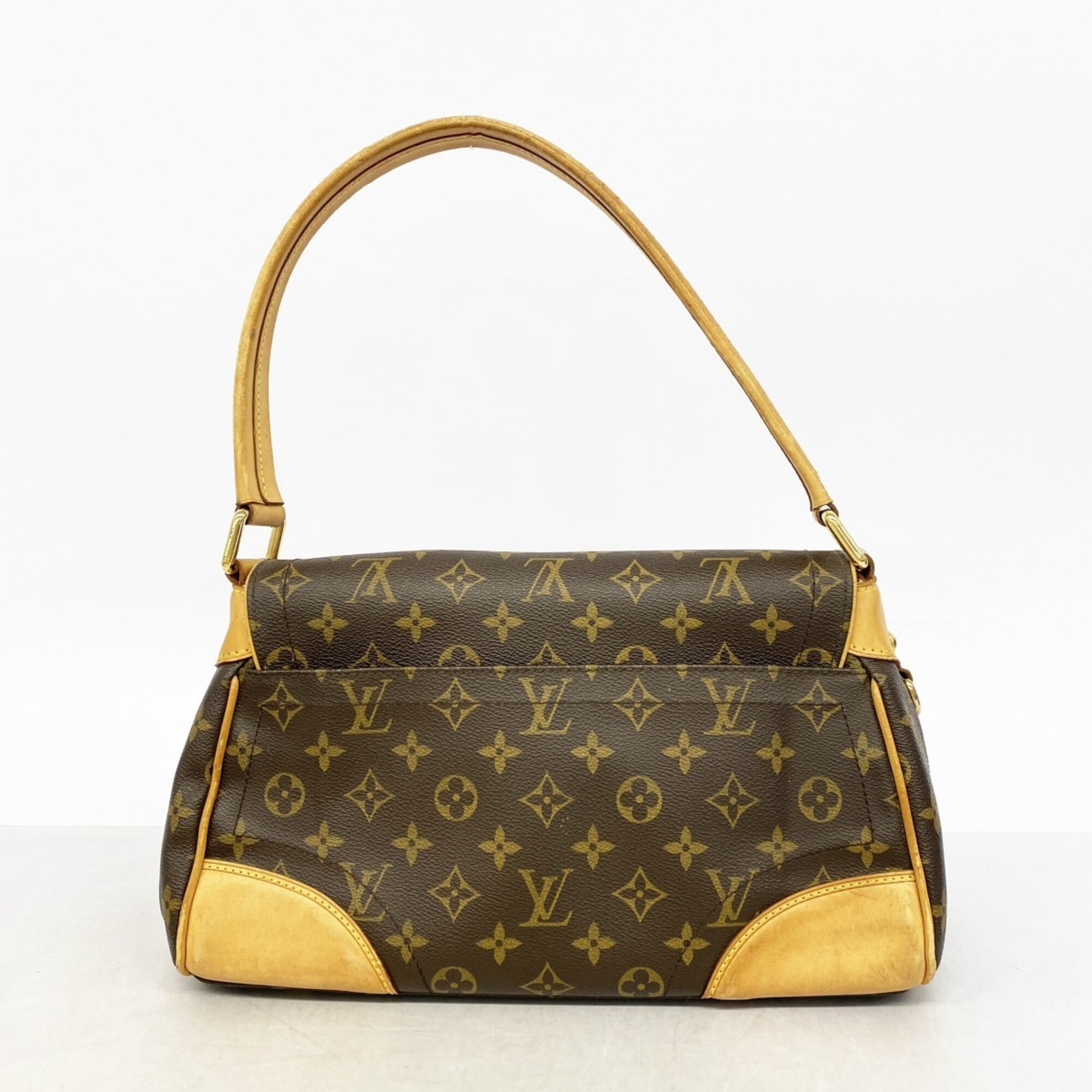 Louis Vuitton Brown Shoulder Bag (Pre-Owned)