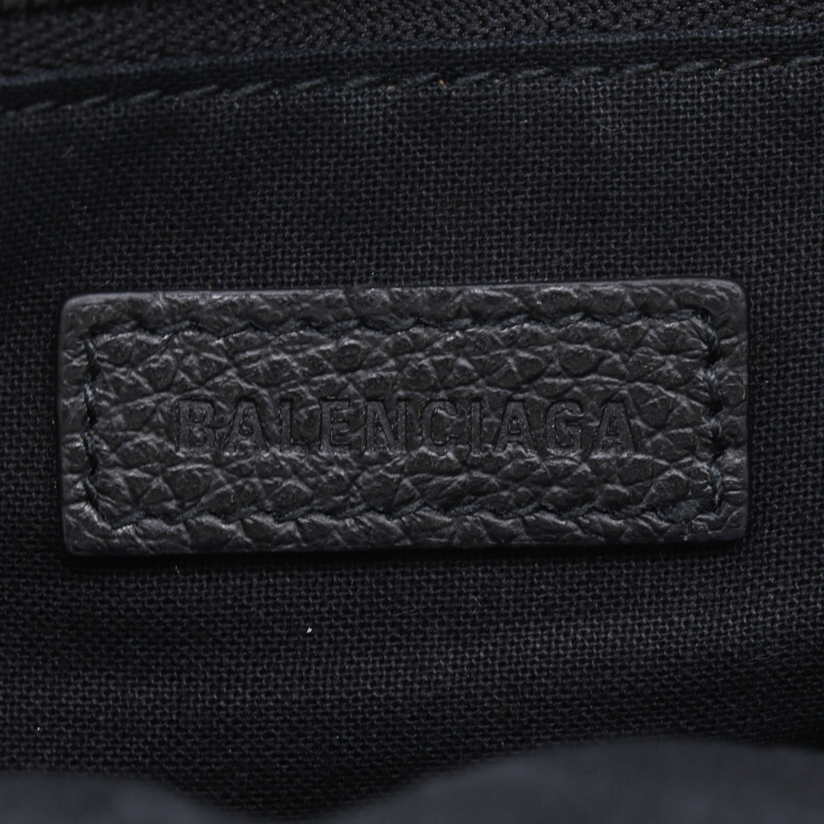 Balenciaga Black Leather Shoulder Bag (Pre-Owned)