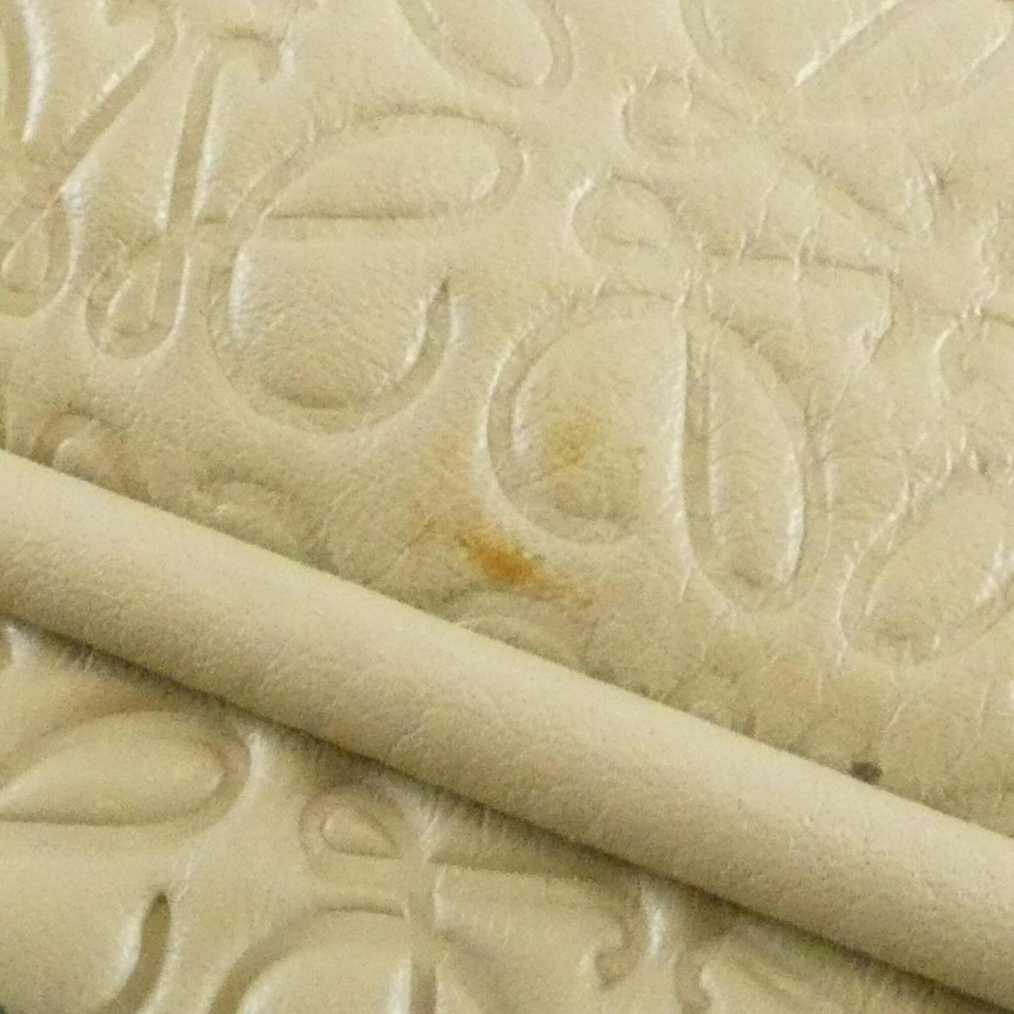 Loewe Beige Leather Handbag (Pre-Owned)