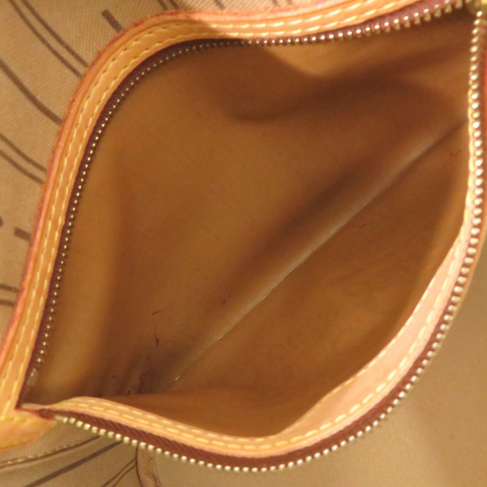 Louis Vuitton Beige Monogram Monogram Tote Bag (Pre-Owned)