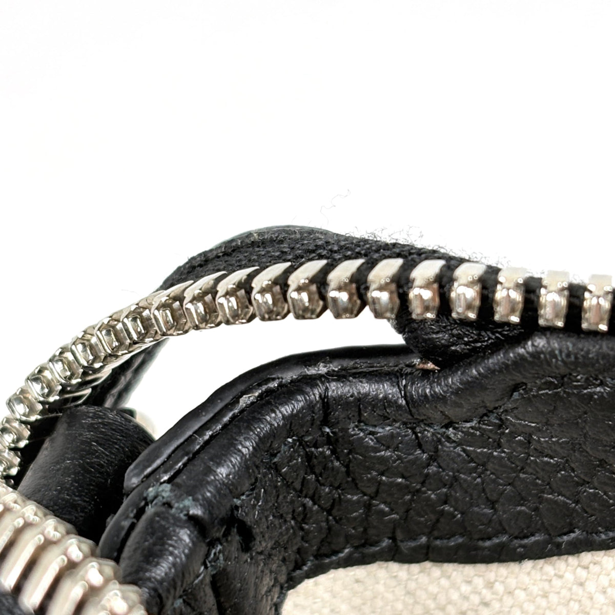 Gucci Black Leather Clutch Bag (Pre-Owned)