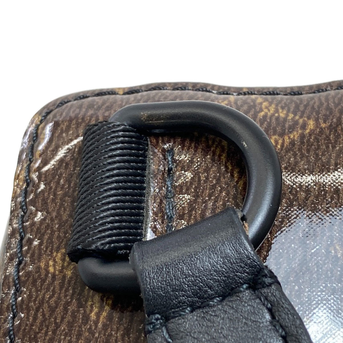 Louis Vuitton Brown Monogram Monogram Shoulder Bag (Pre-Owned)
