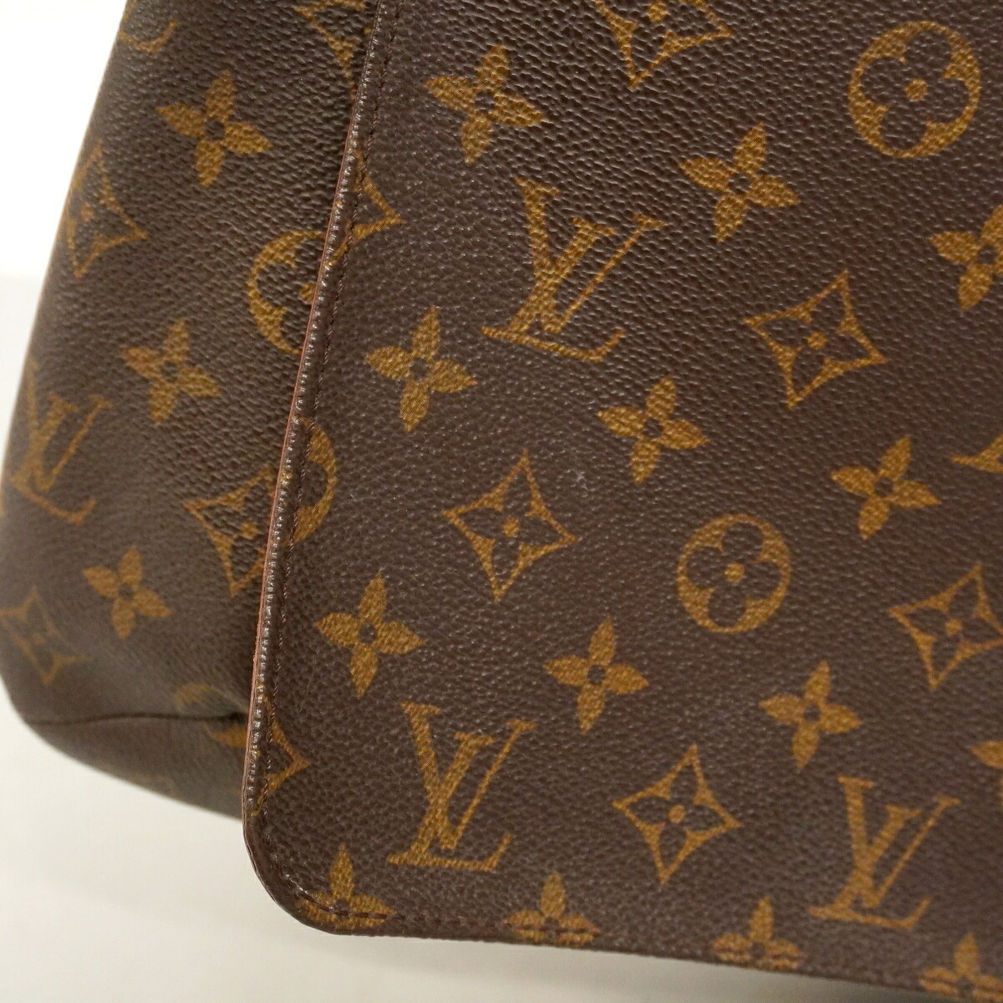 Louis Vuitton Brown Shoulder Bag (Pre-Owned)