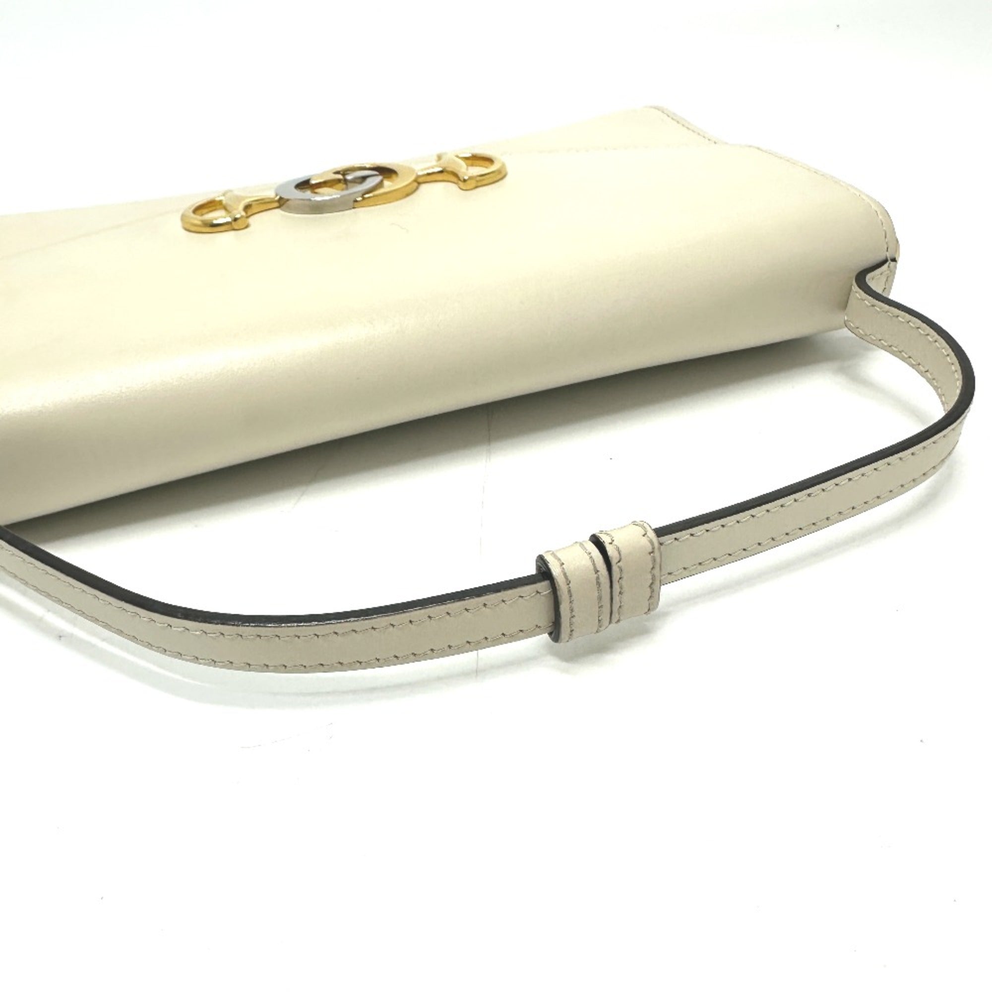 Gucci White Leather Shoulder Bag (Pre-Owned)
