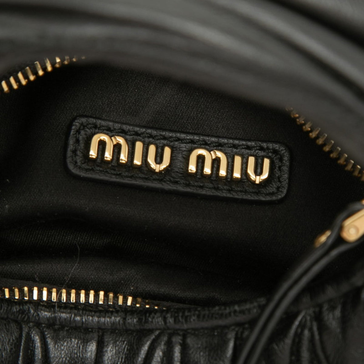 Miu Miu Black Leather Handbag Shoulder Bag (Pre-Owned)