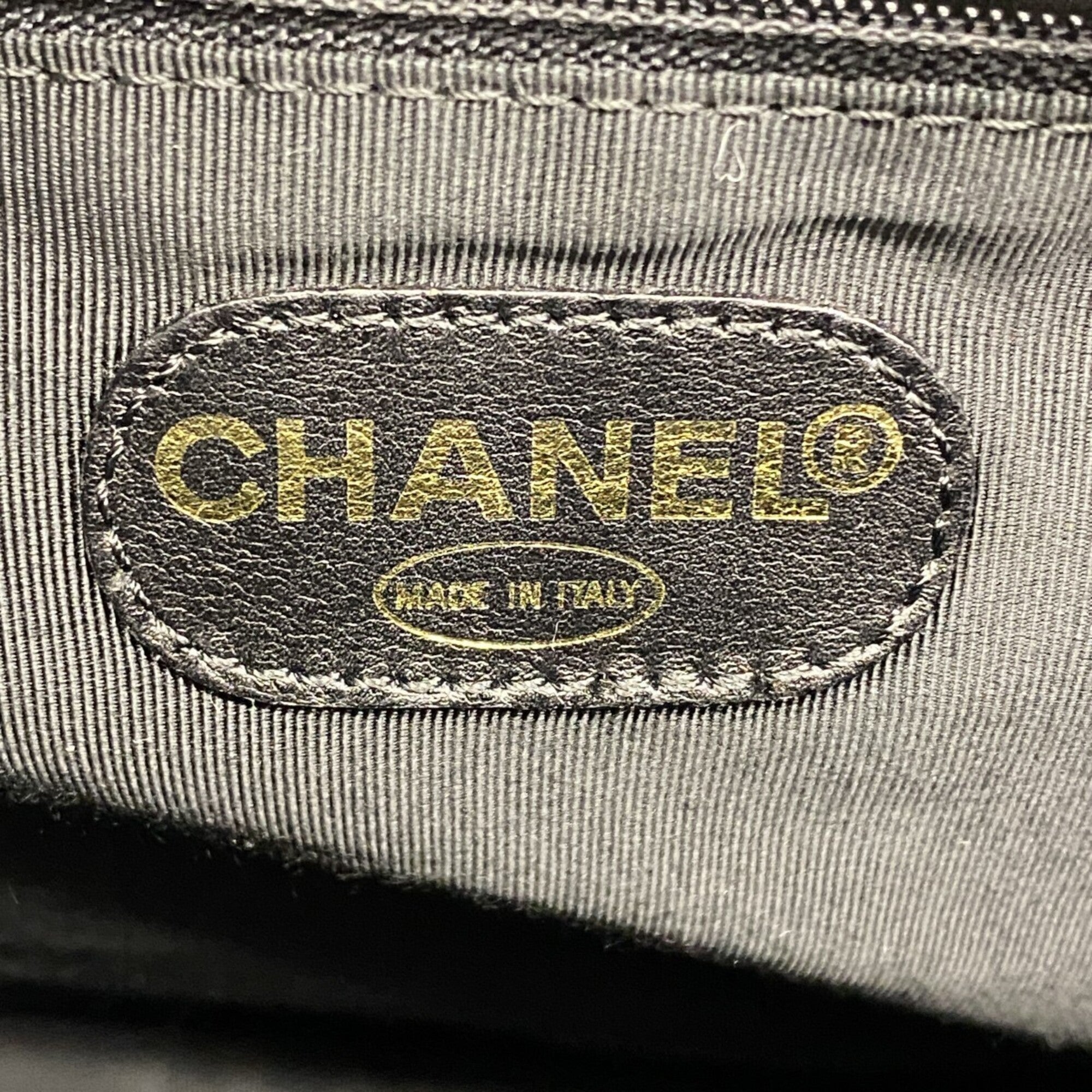 Chanel Black Leather Tote Bag (Pre-Owned)